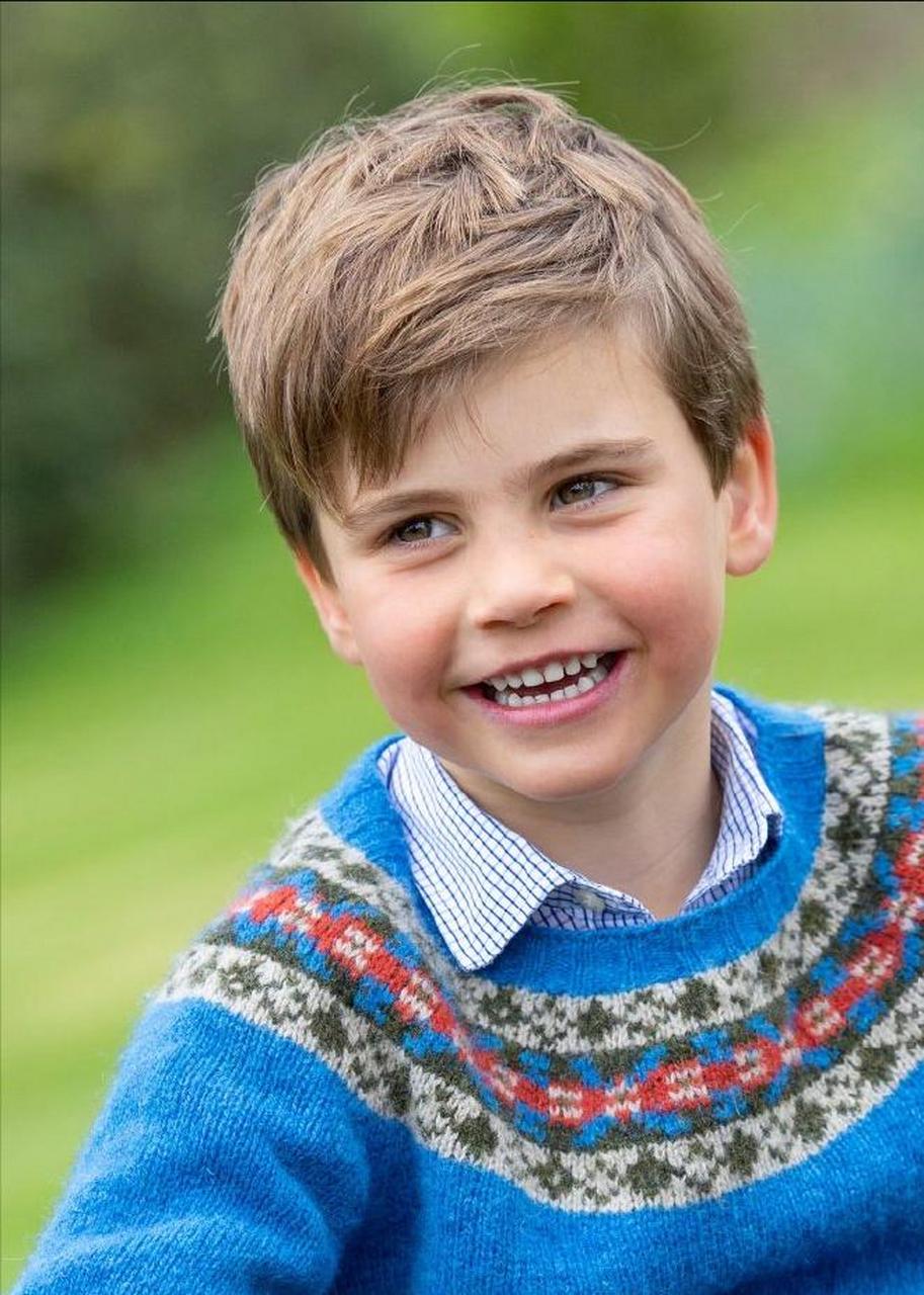 路易小王子的发型vs夏洛特公主的发型!