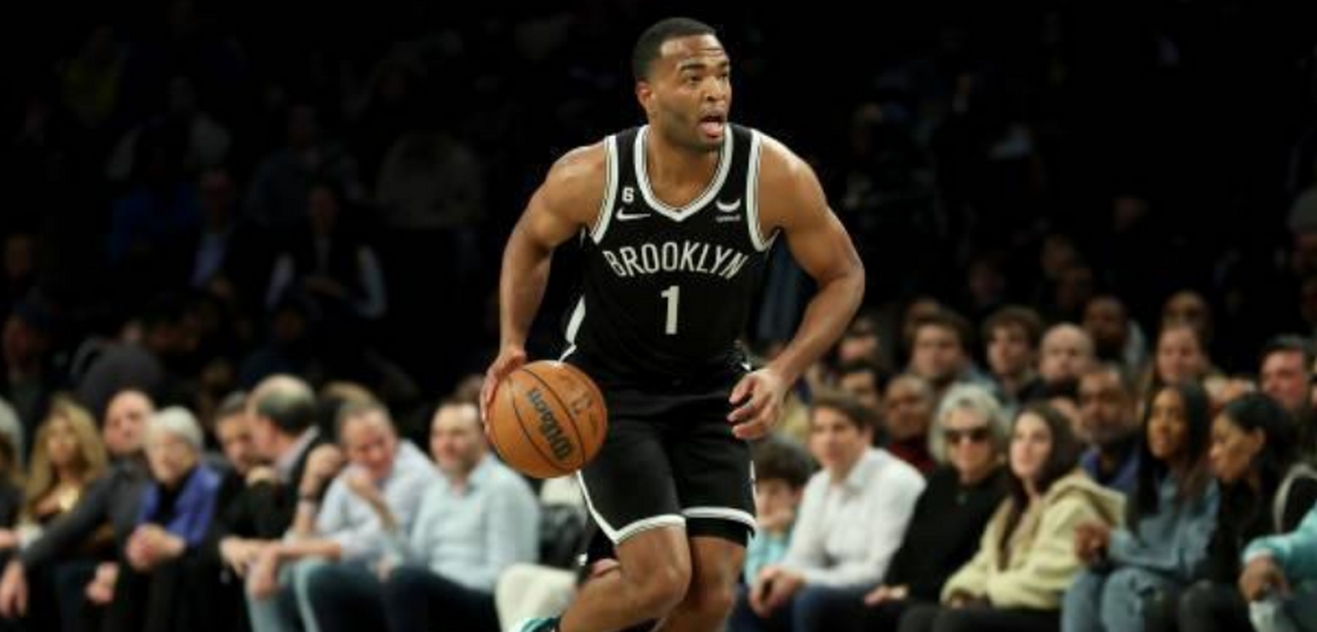 在今天nba常规赛里,布鲁克林篮网主场兵不血刃,143比113地完爆卫冕