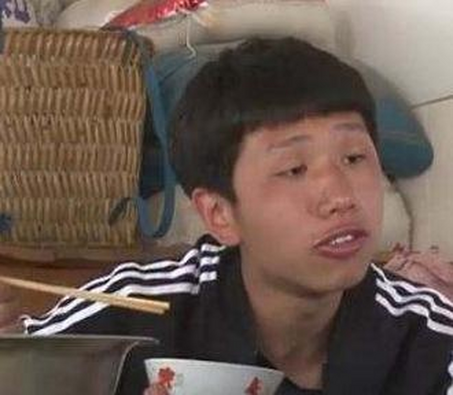 据说王境泽还是蔡徐坤的忠实粉丝,有一次还专门去《跑男》录制现场去