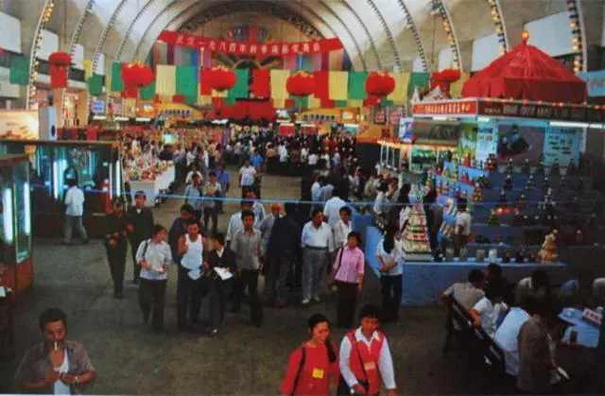 昔日的武汉展览馆,提起武汉展览馆,不得不提赵宝江这个人.