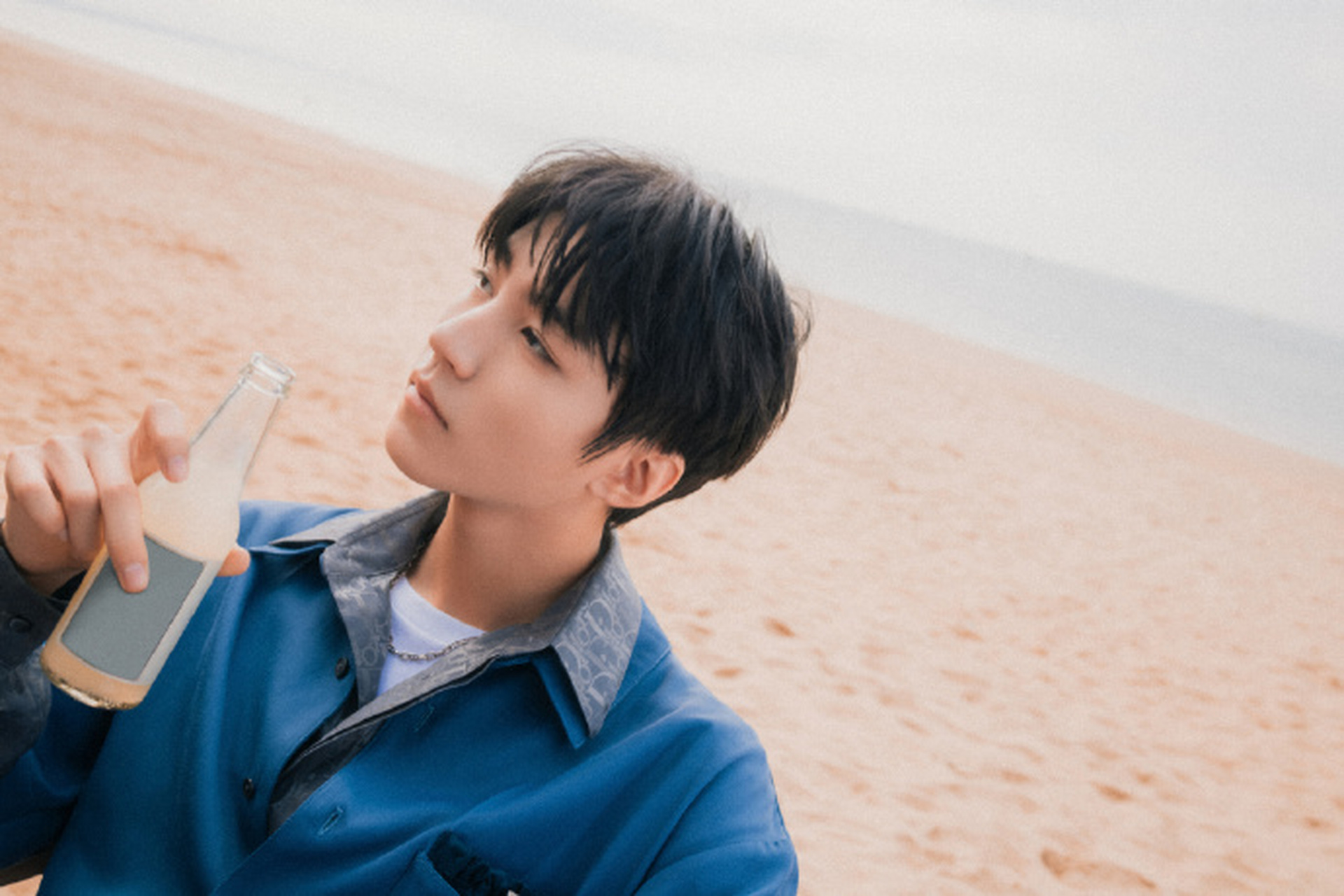 王俊凯海边大片#  王俊凯春日海边大片,好好看!