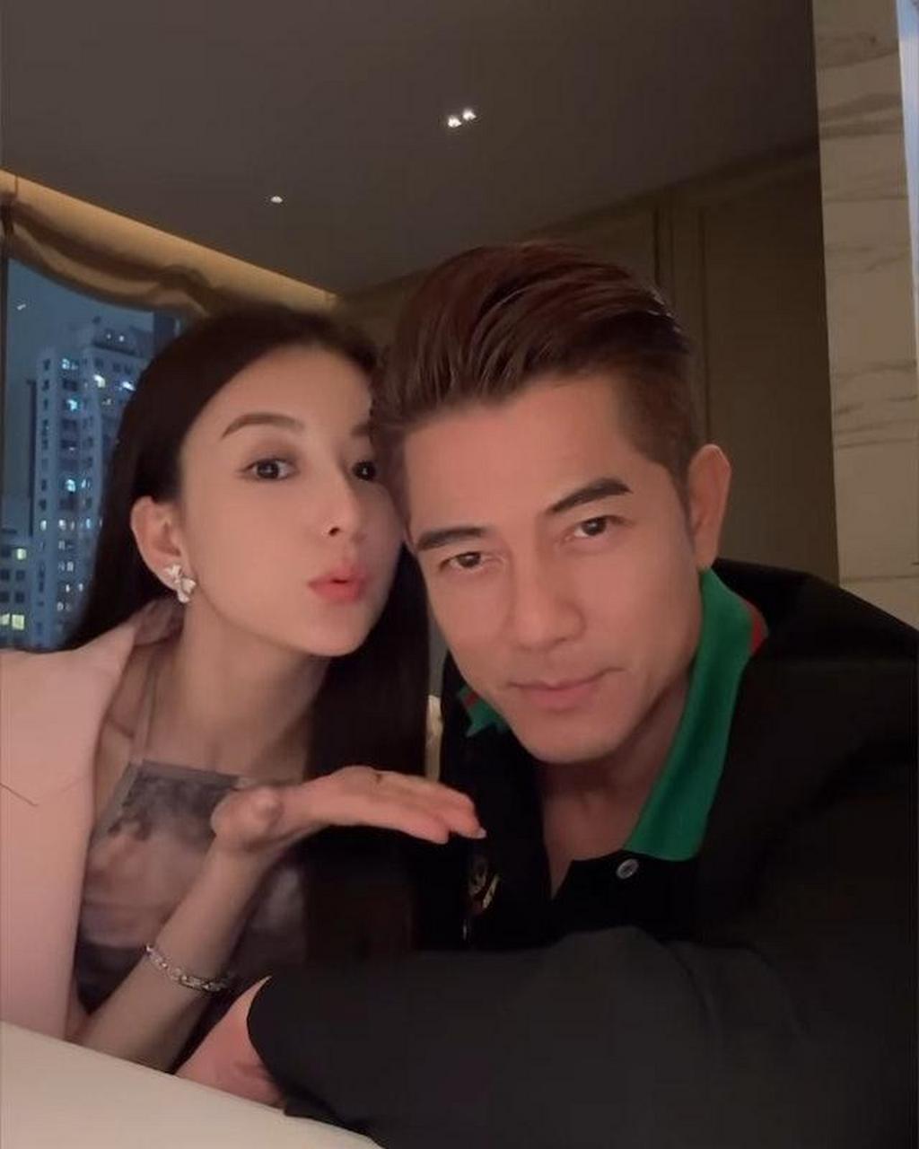 郭富城方媛庆祝结婚6周年惹热议,57岁逆龄样貌震惊网民:太夸张!