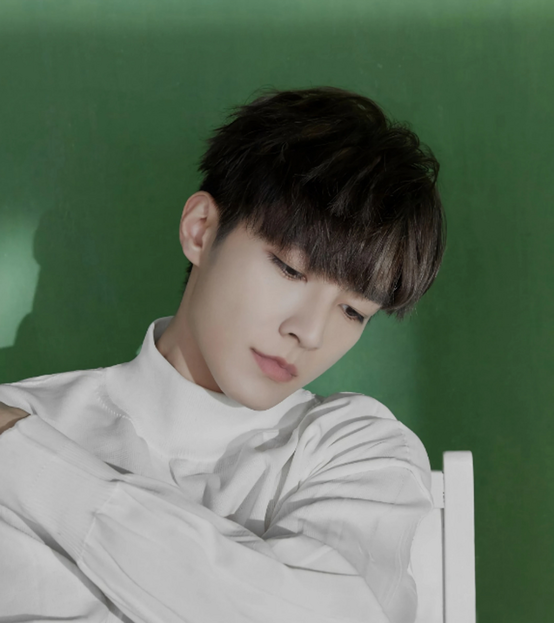 炎亚纶被曝性骚扰,侵犯17岁未成年男孩,聊天记录曝光!