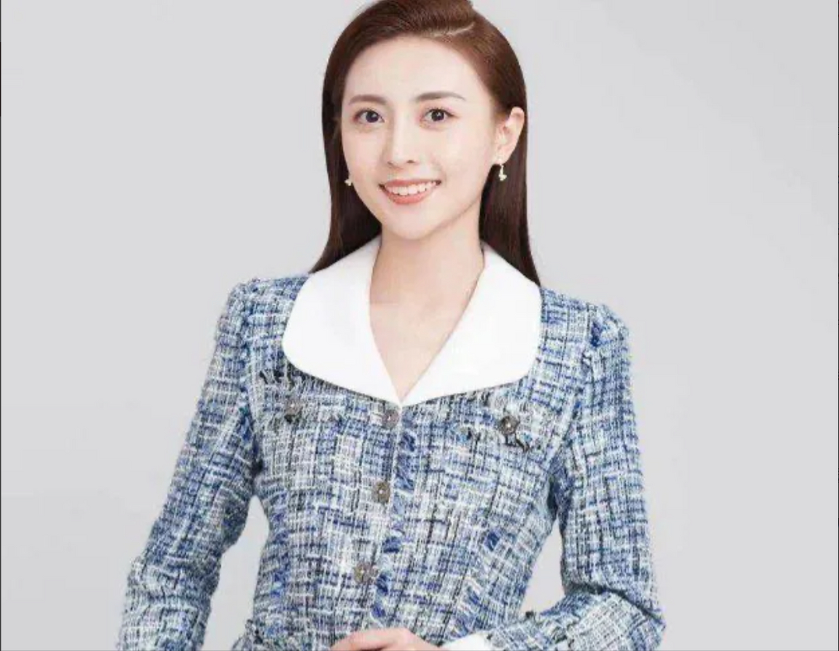 对于主持人张舒越来说,能够主持春晚是一种荣幸.