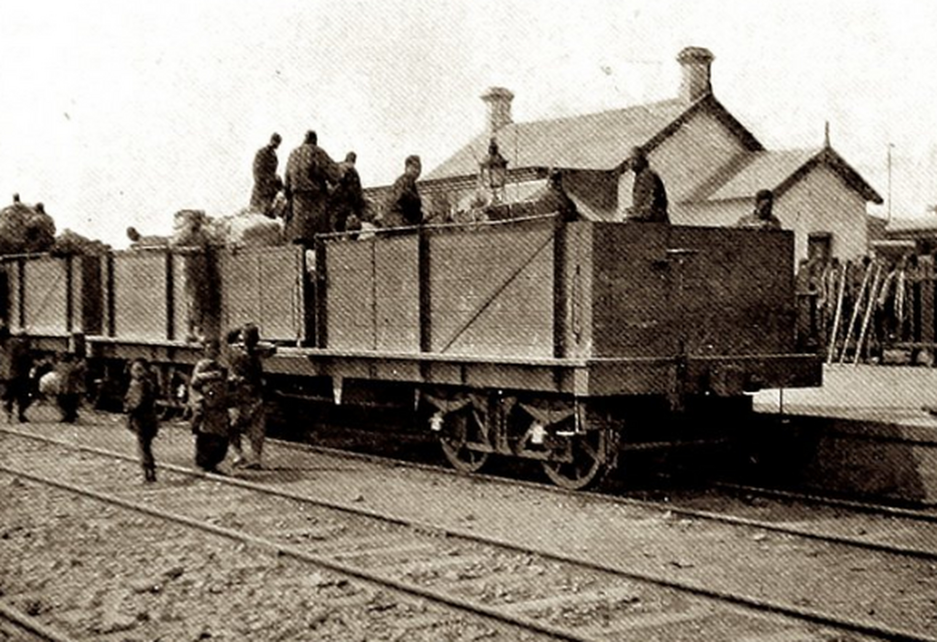 历史老照片# 1900年代,晚清时的南满铁路老照片.