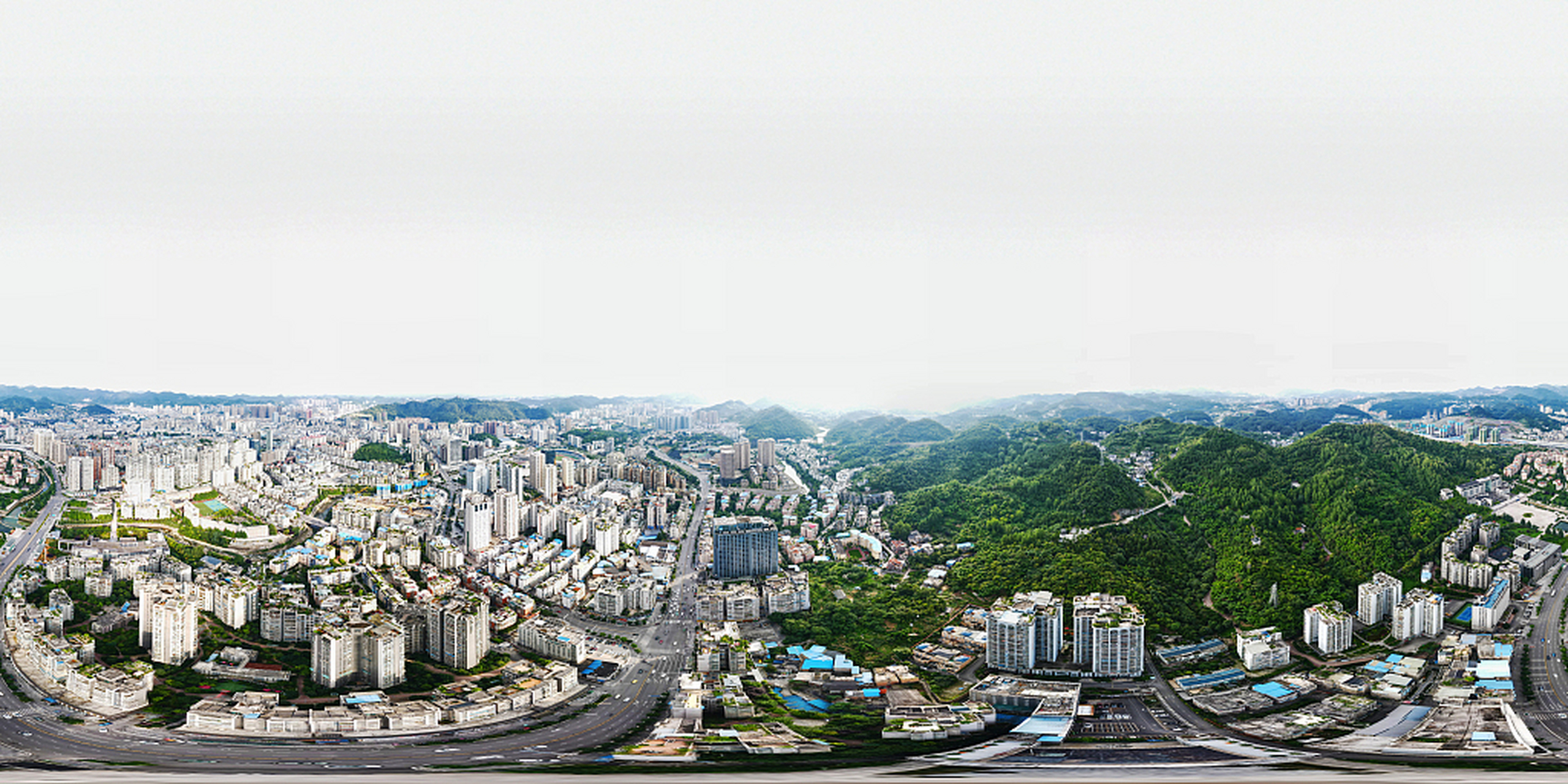 2020年7月5-25日,贵州省遵义市全景图.