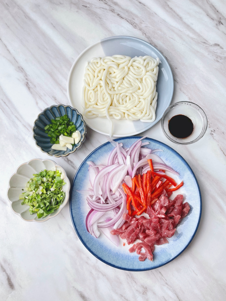 神仙乌面食欲满满 是我近期最爱 今天教大家做的这道牛肉乌面 真是