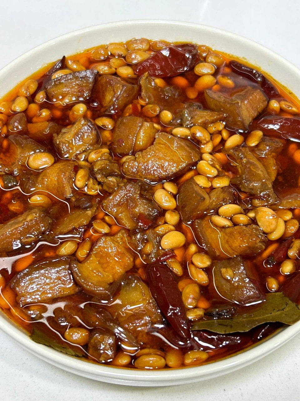 黄豆红烧肉,肥而不腻超级下饭 软糯咸甜,肥而不腻,入口即化的五花肉