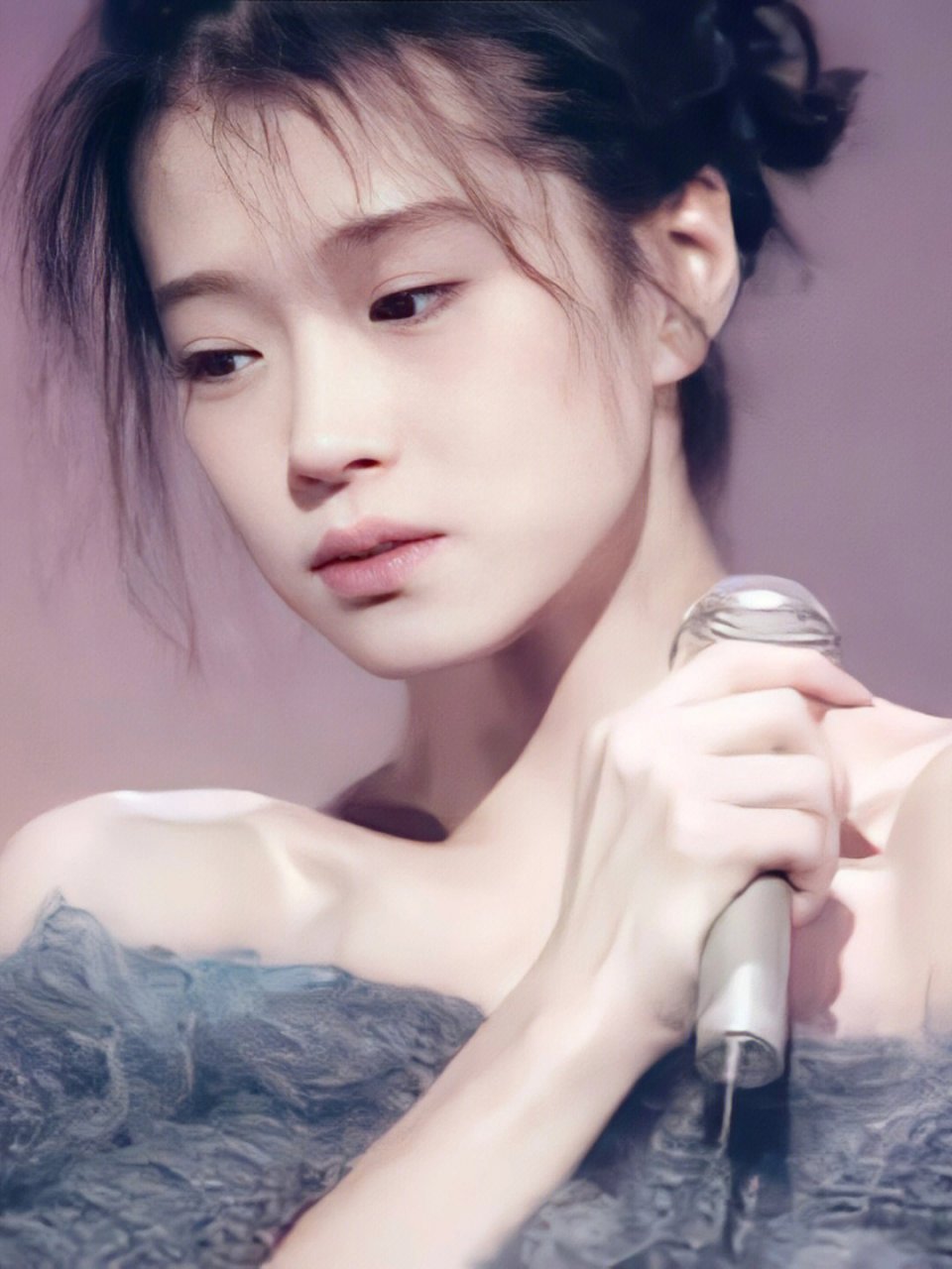被渣男毁掉人生的,日本最悲剧天后中森明菜,凄清之美一颦一笑,尽显