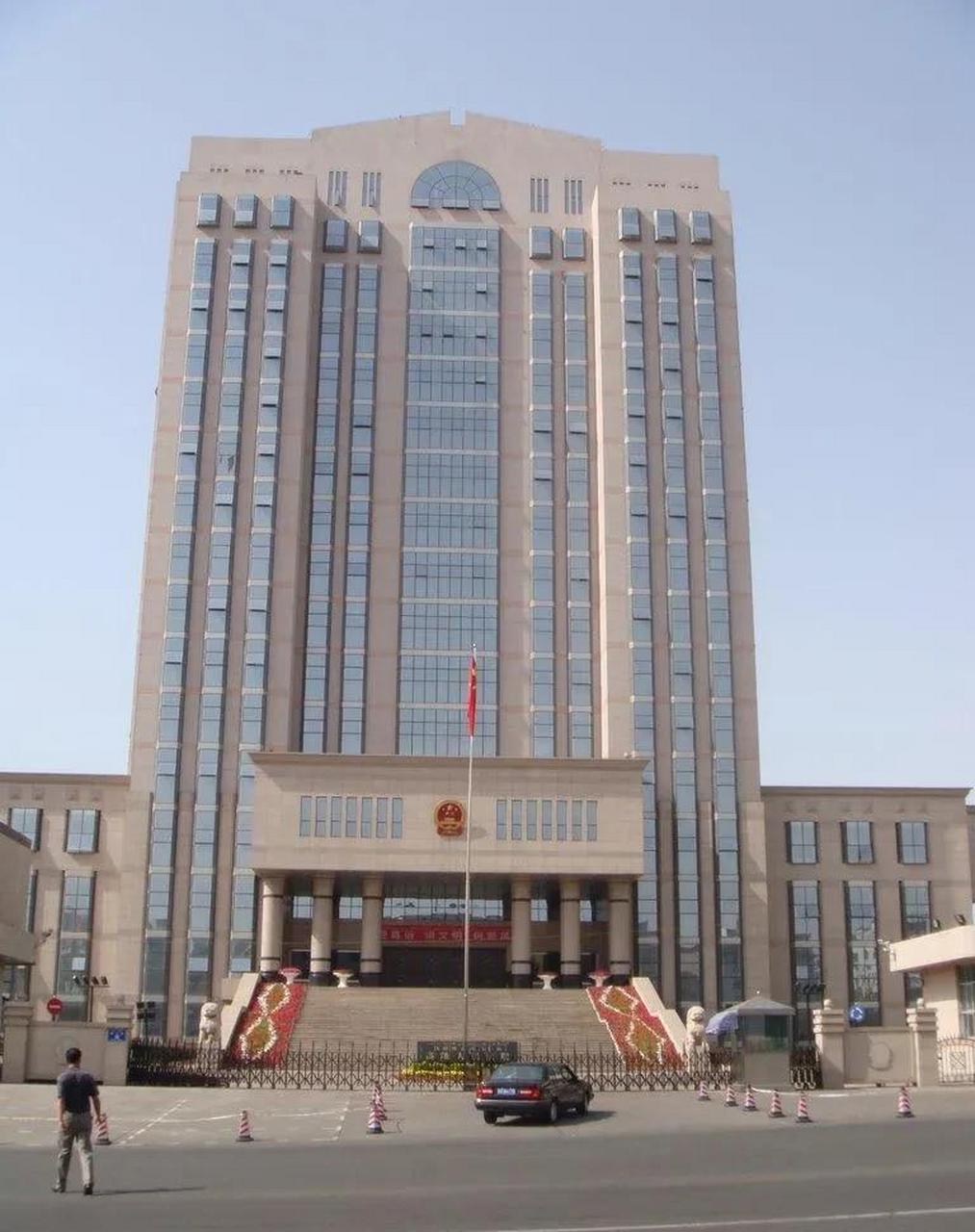 图1河南省高级法院大楼 图2郑州市中级法院大楼 图3洛阳市中级法院