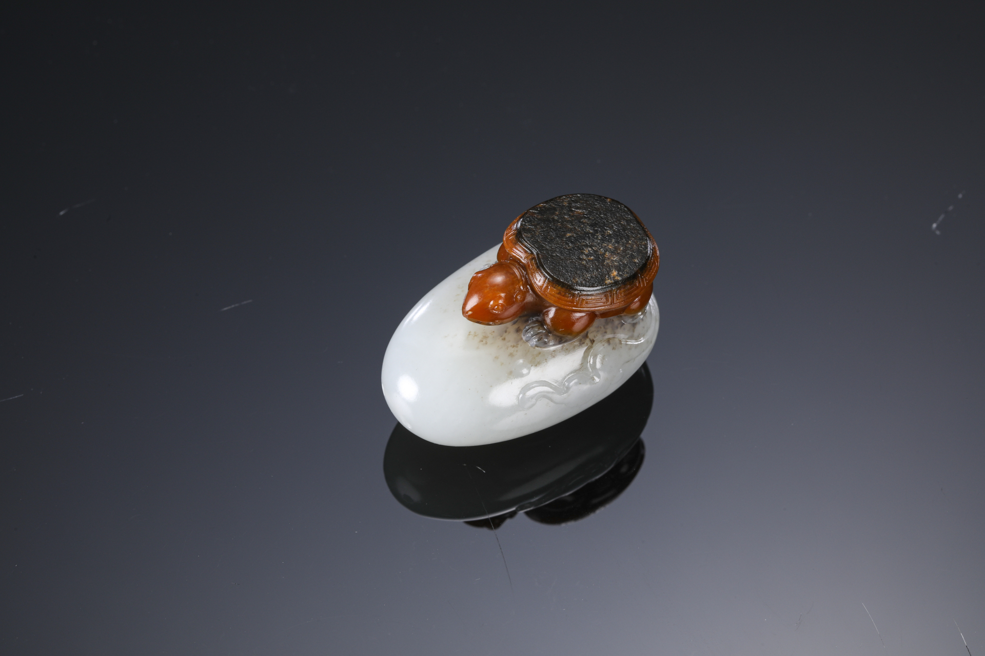 聚红皮 黑皮龙龟吊坠 俏色巧雕和田玉雕作品丨璞玉雅藏-藏品推荐 【品