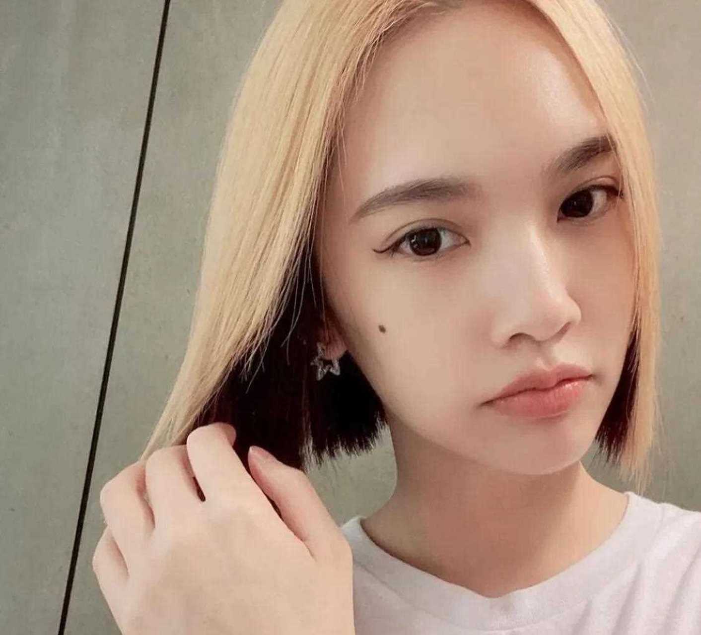 台湾女星杨丞琳把之前的及肩短发再次剪短了