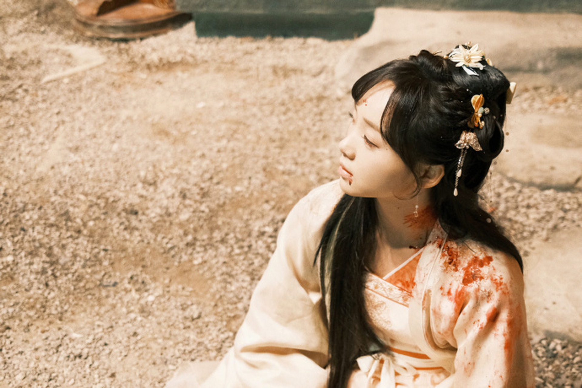 星闻#  吕小雨: 风月初见～ 千月掉落的记忆碎片 都去看了吗?