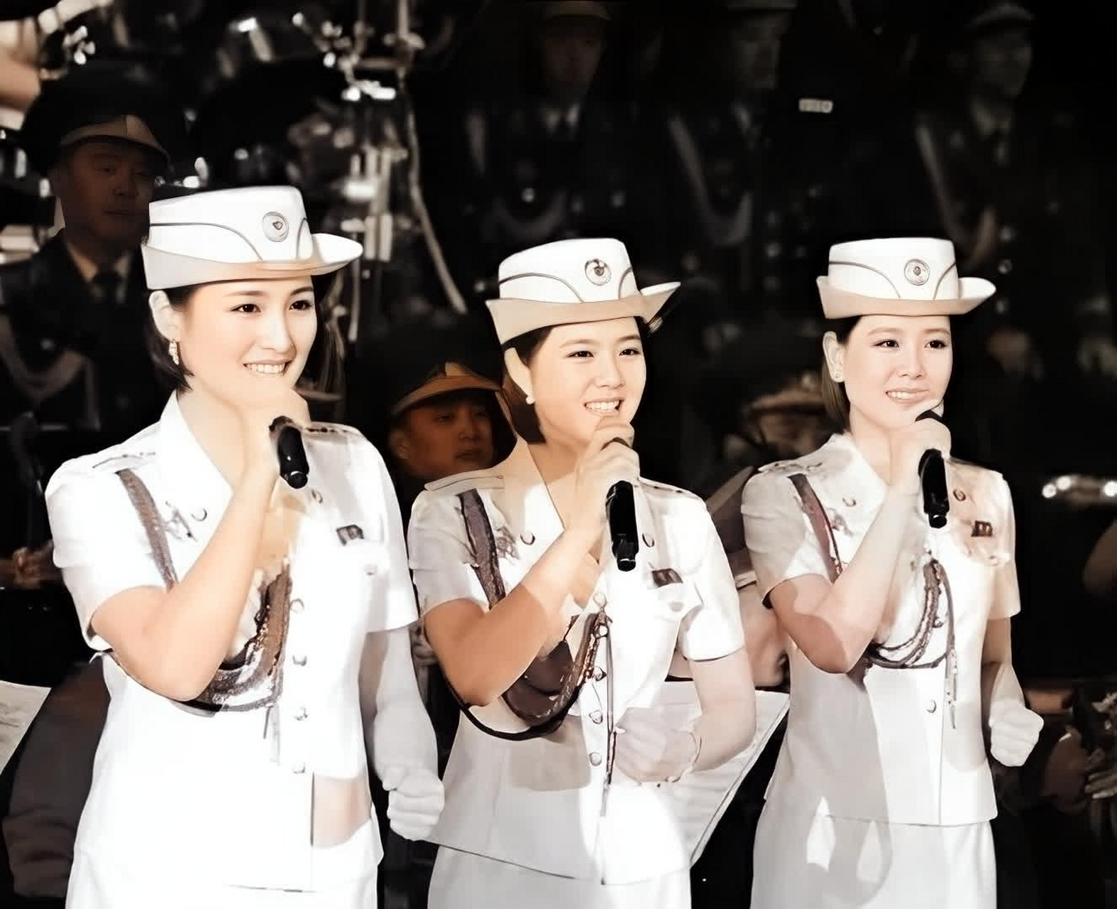 艺术团朝鲜牡丹峰