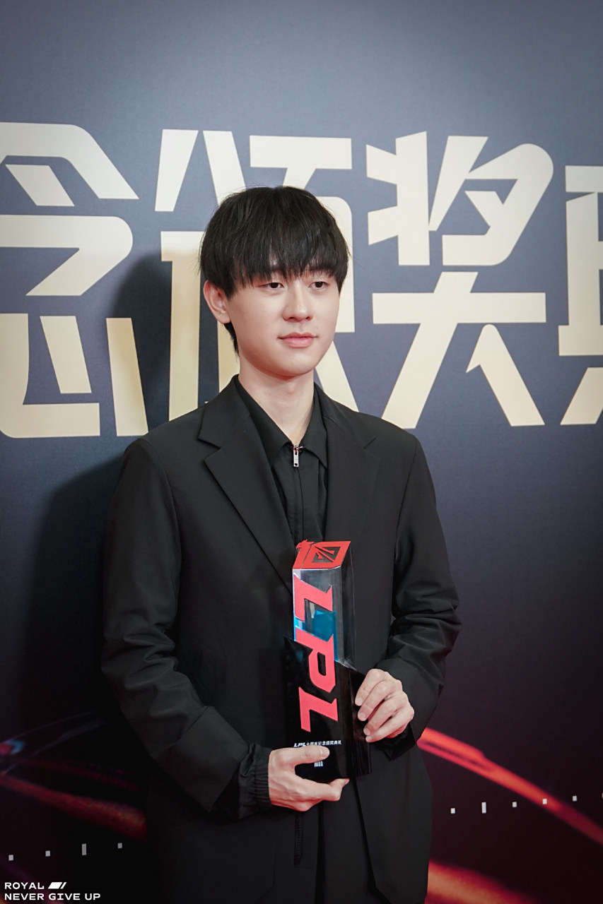 rng小明准备退役?