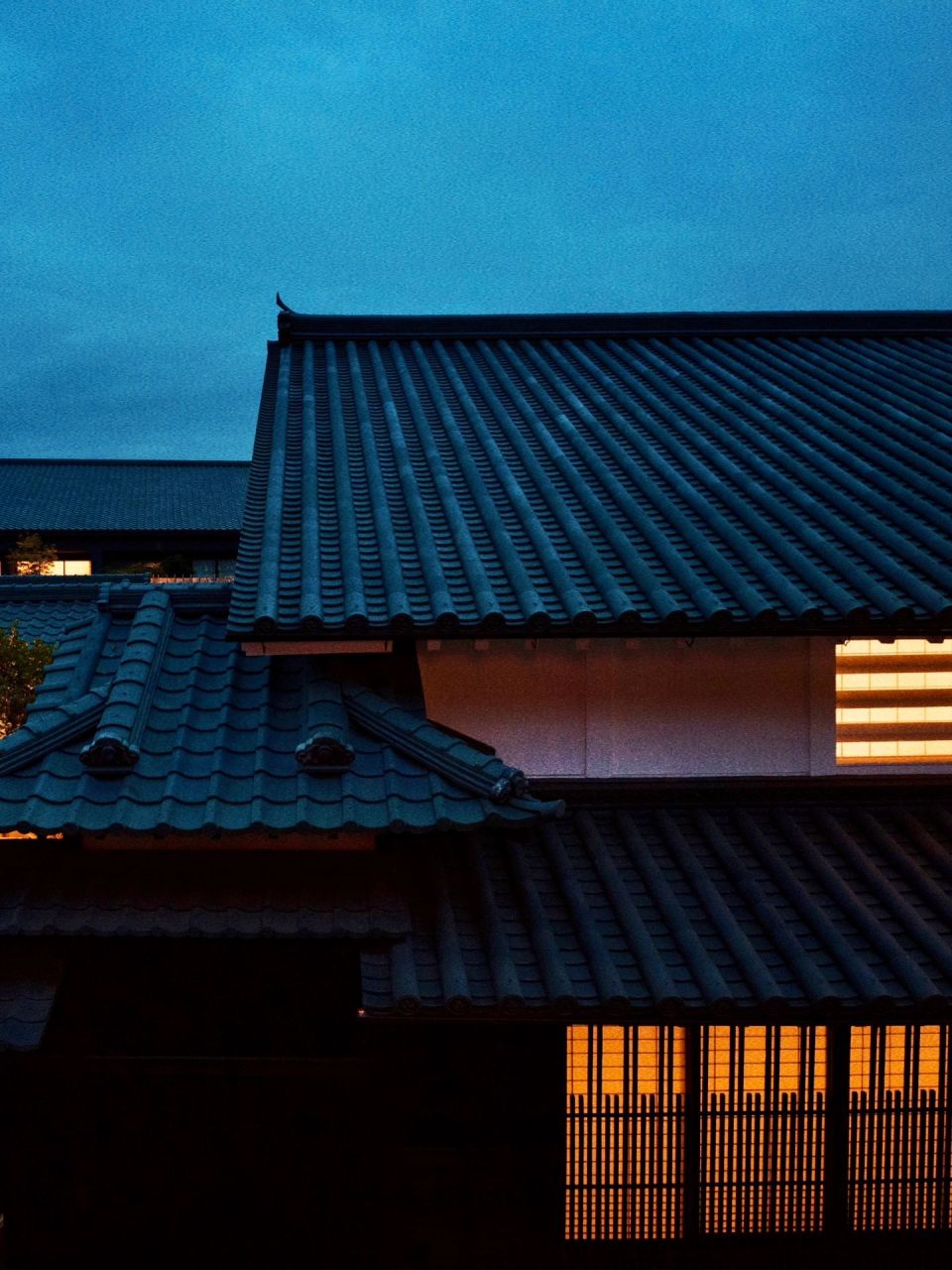 88岁安缦创始人adrian zecha在日本的新作 众所周知安缦的选址很绝