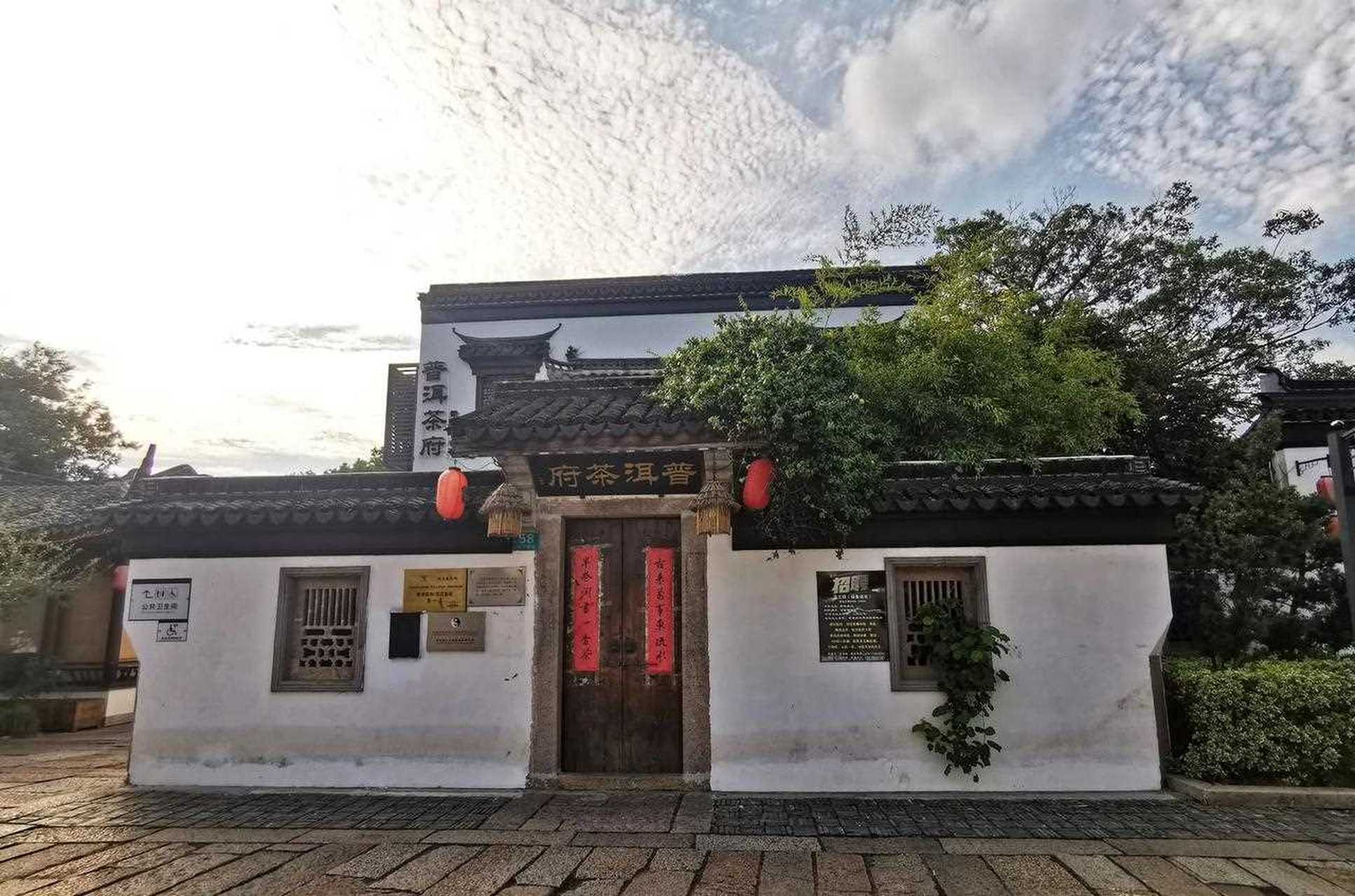 上海嘉定古镇6—州桥老街东大街.清晨漫步在州桥老街,古镇东大街的历