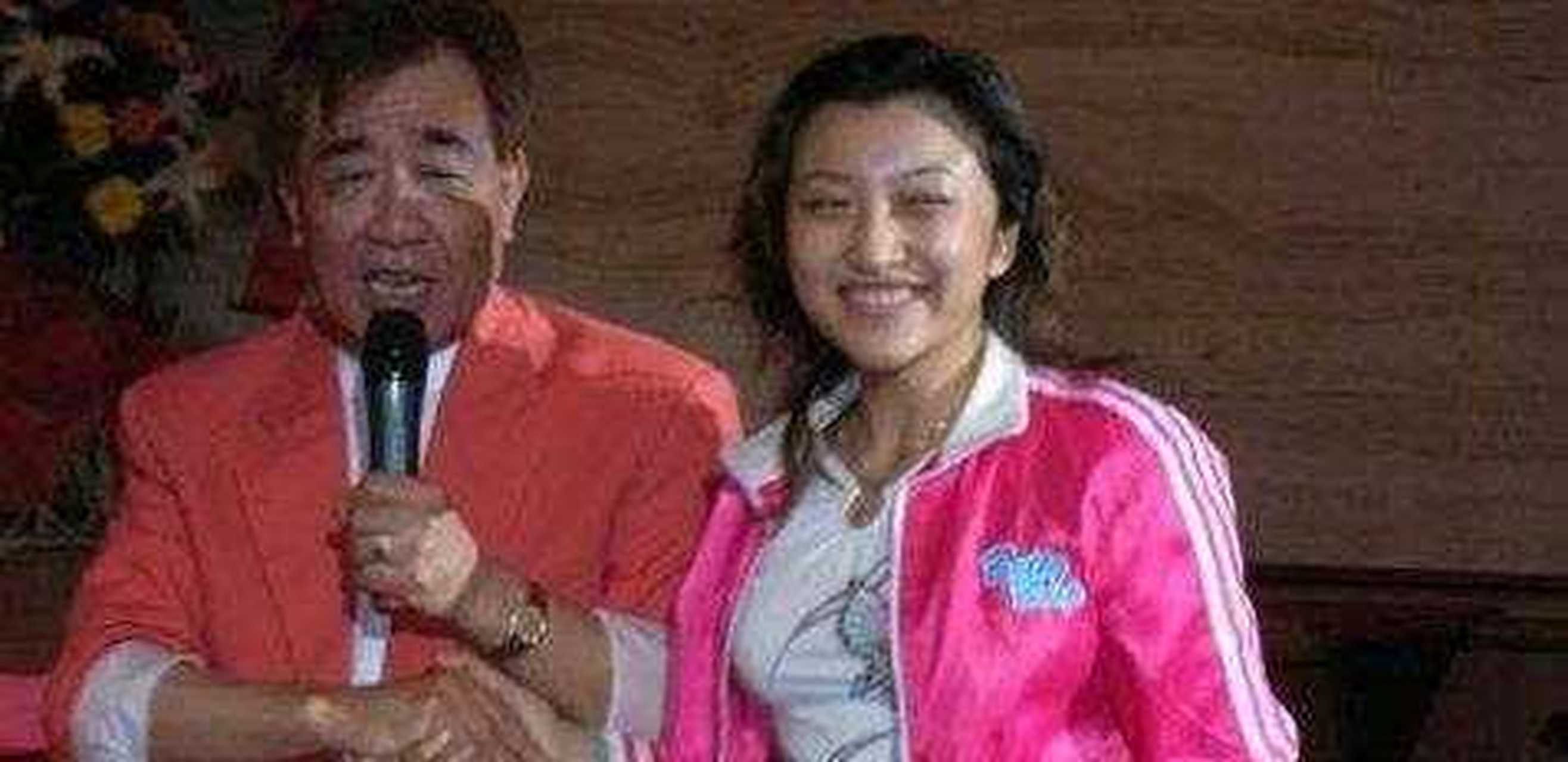 娱乐圈老夫少妻不算是新鲜事,但张帝和他妻子的故事,却是惊讶了不少人