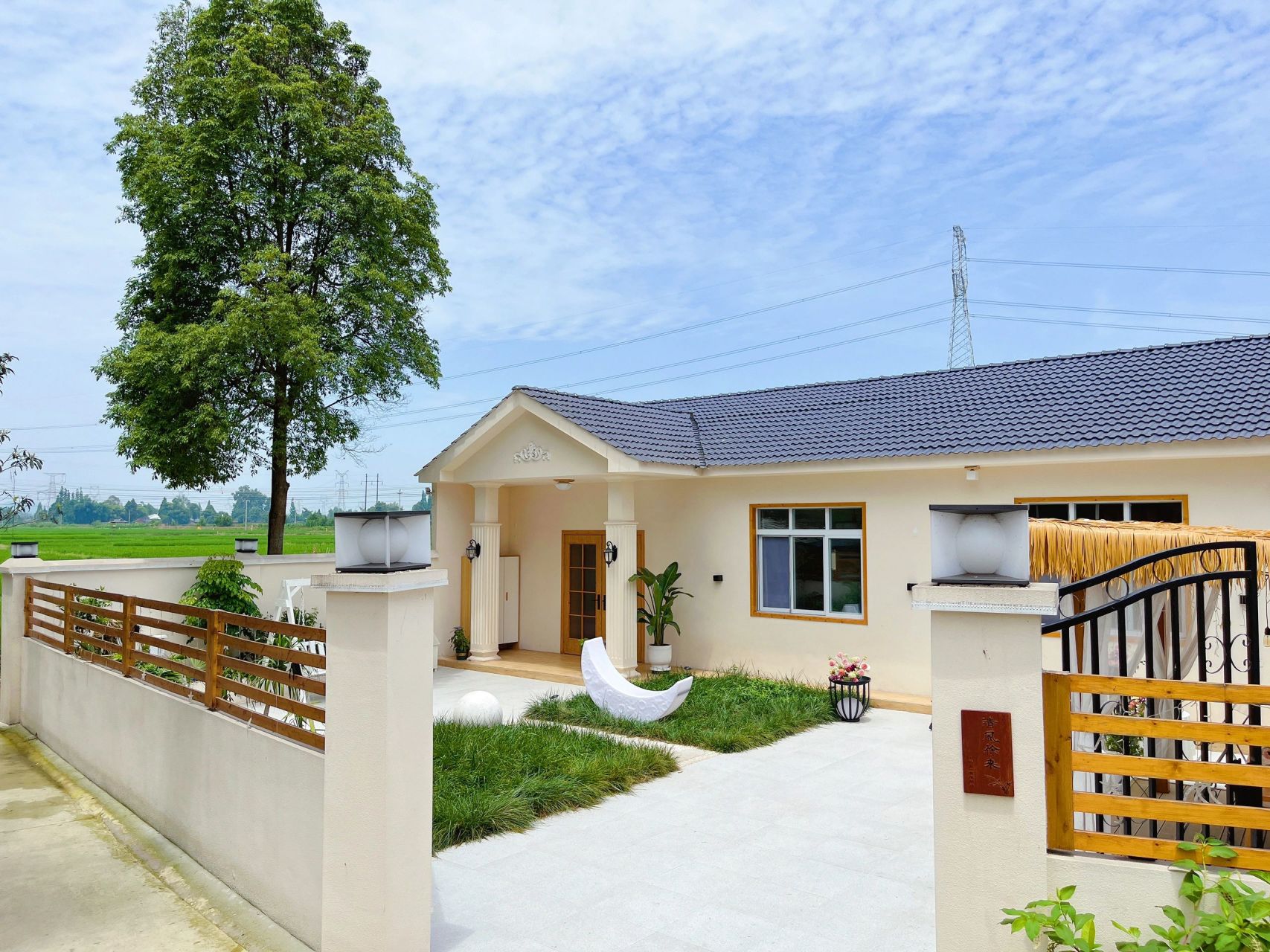 四川一位女主的农村自建房:110㎡的房子,带一个大院子,建房花了15万