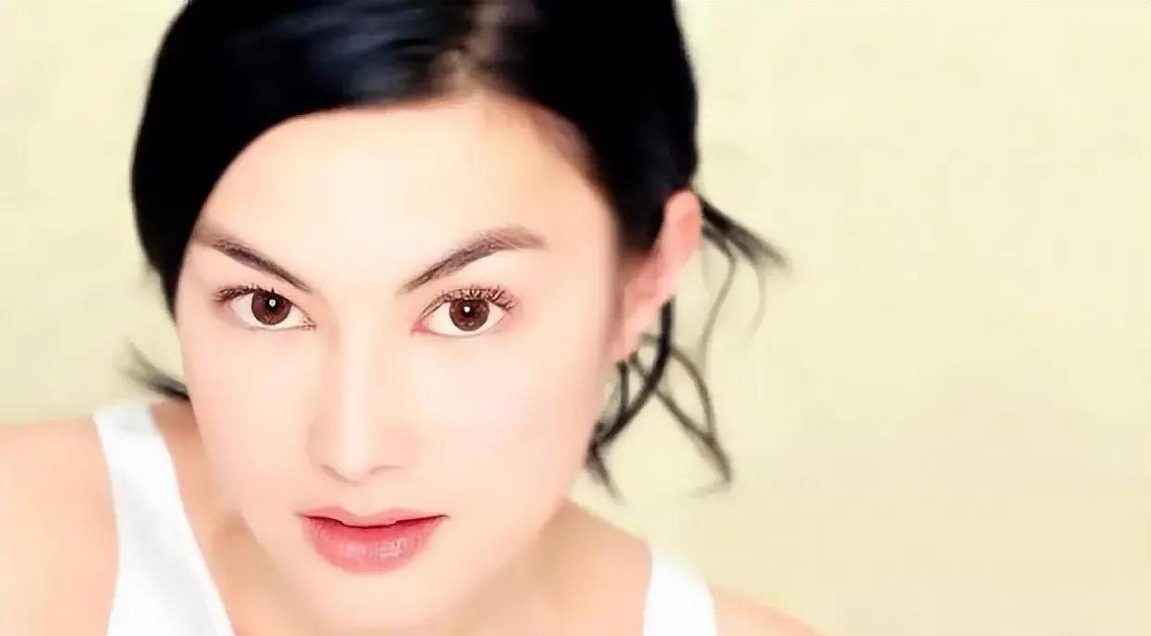 gif创作人# 经典玉兰油广告女主丹尼尔现状曝光,人老色衰后与富豪