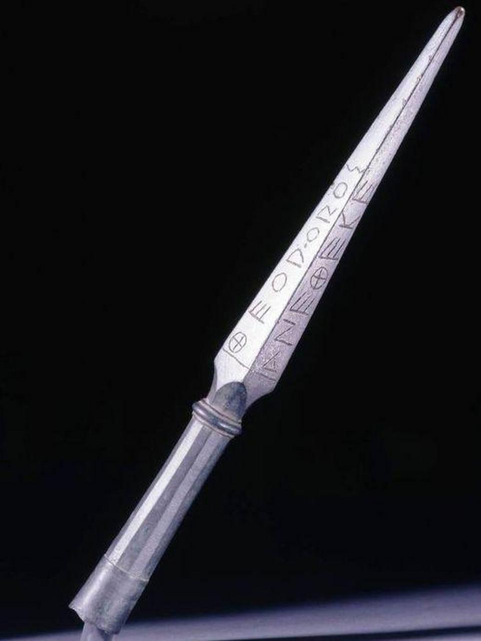 出土于希腊奥林匹亚,约公元前500年.#老照片的故事