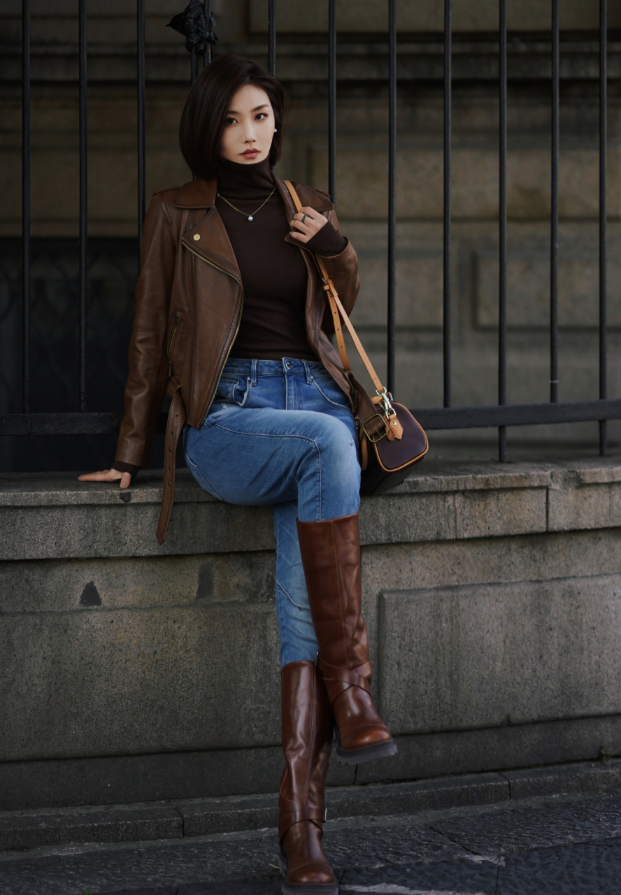 杭州健身女网红的时尚街拍! 小皮衣,牛仔裤,长筒靴,美不胜收