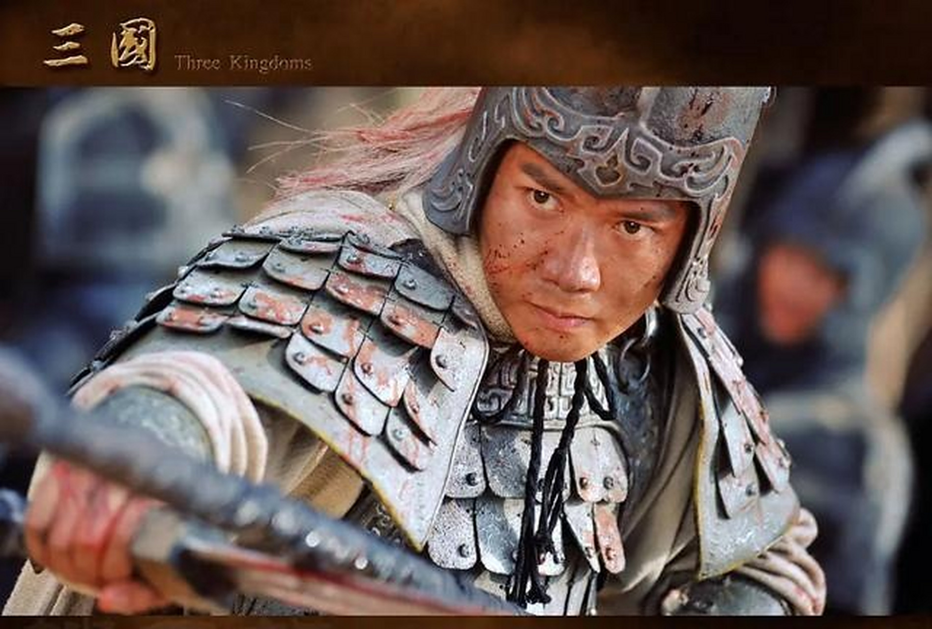 两版本中,老三国豆瓣评分9.4,新三国7.