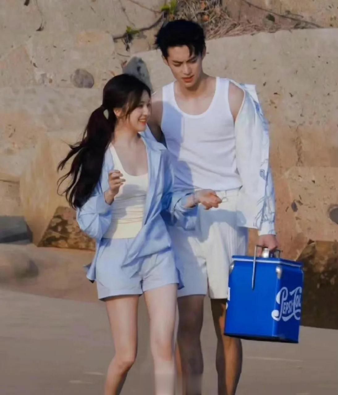 赵露思王鹤棣真般配,思欣塌棣cp可以磕一磕.