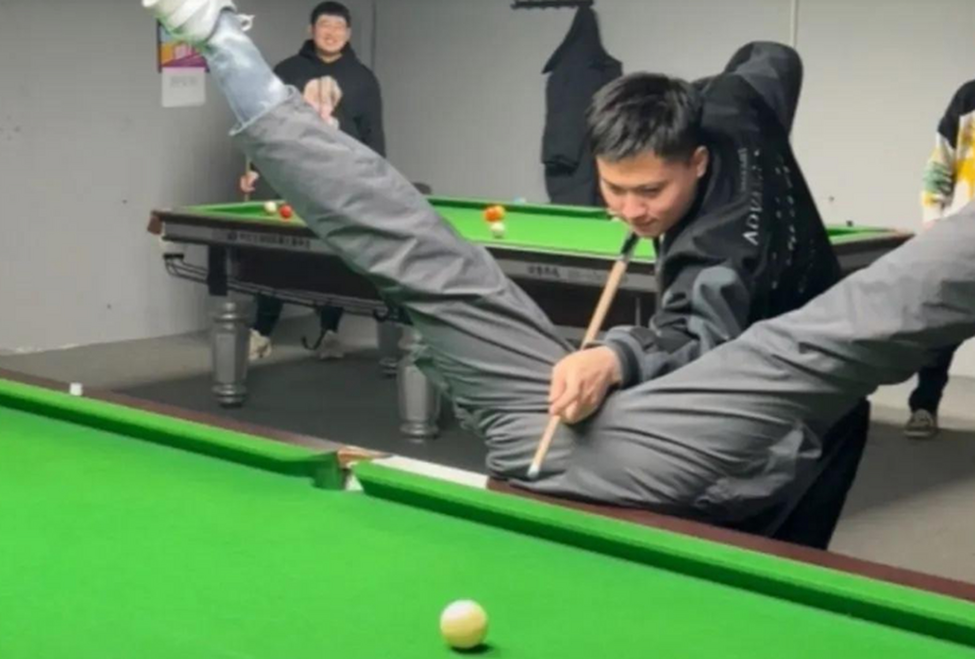这是我见过的最高境界的打台球