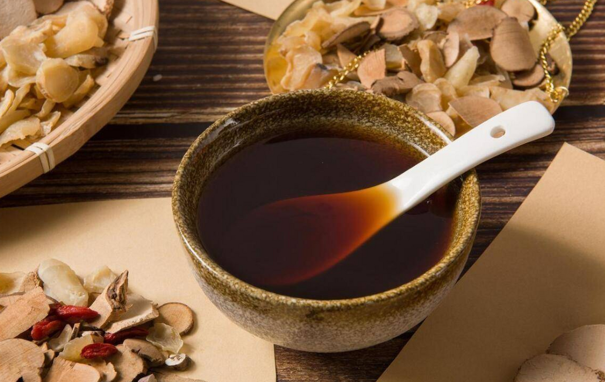 抑郁症的好帮手,多亏了这7种经方  1,肝气郁结(柴胡疏肝散)  2,心脾两