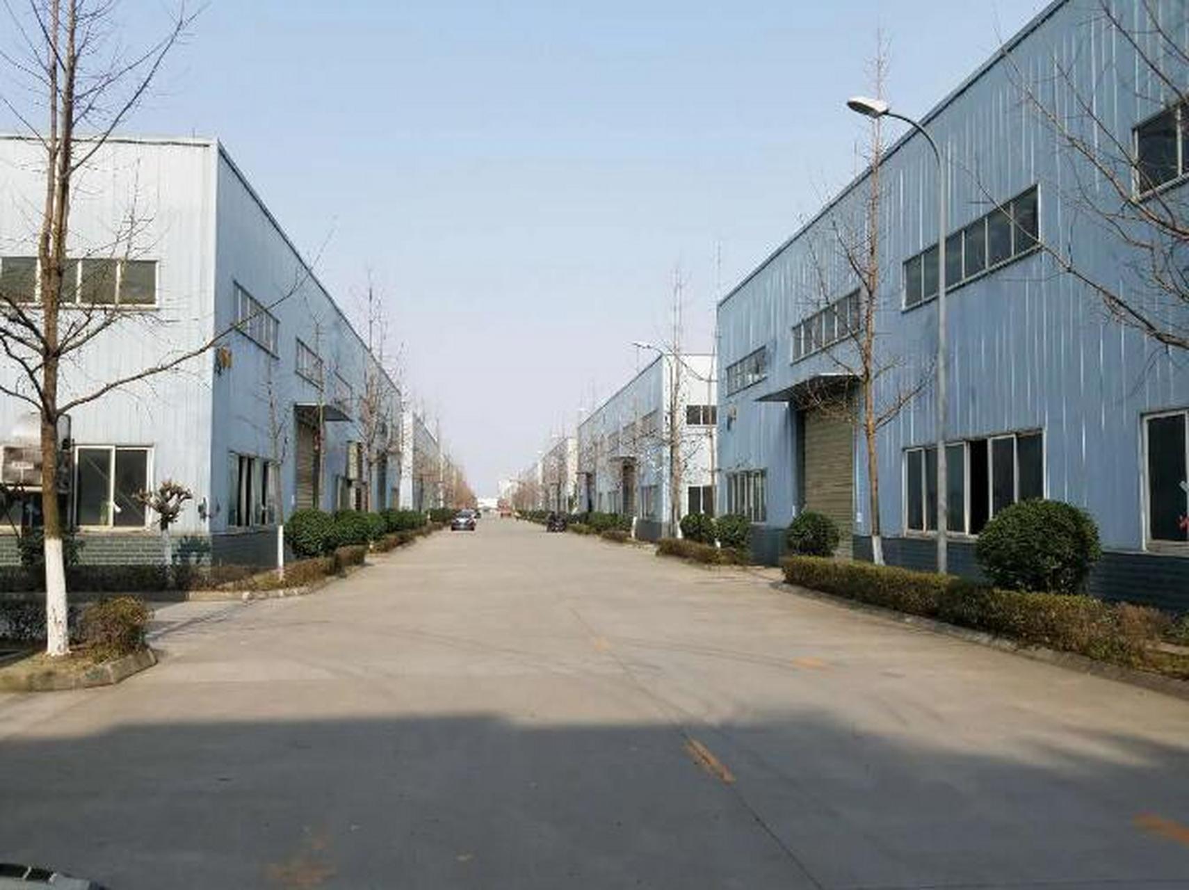 堂姐20岁的儿子,在东莞一家台资工厂上班,工资4500元,做了不到1个月就