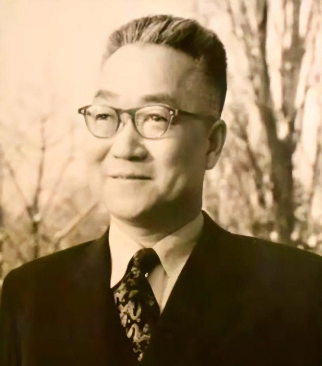 师哲 师哲(1905—1998),陕西省韩城县人,享年93岁.