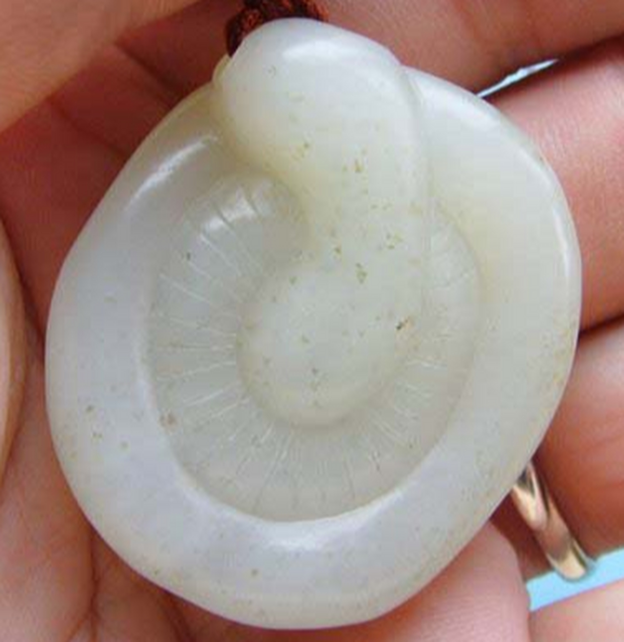 点击头像看直播##和田玉#广义的和田玉,符合透闪石与阳起石微晶胶合