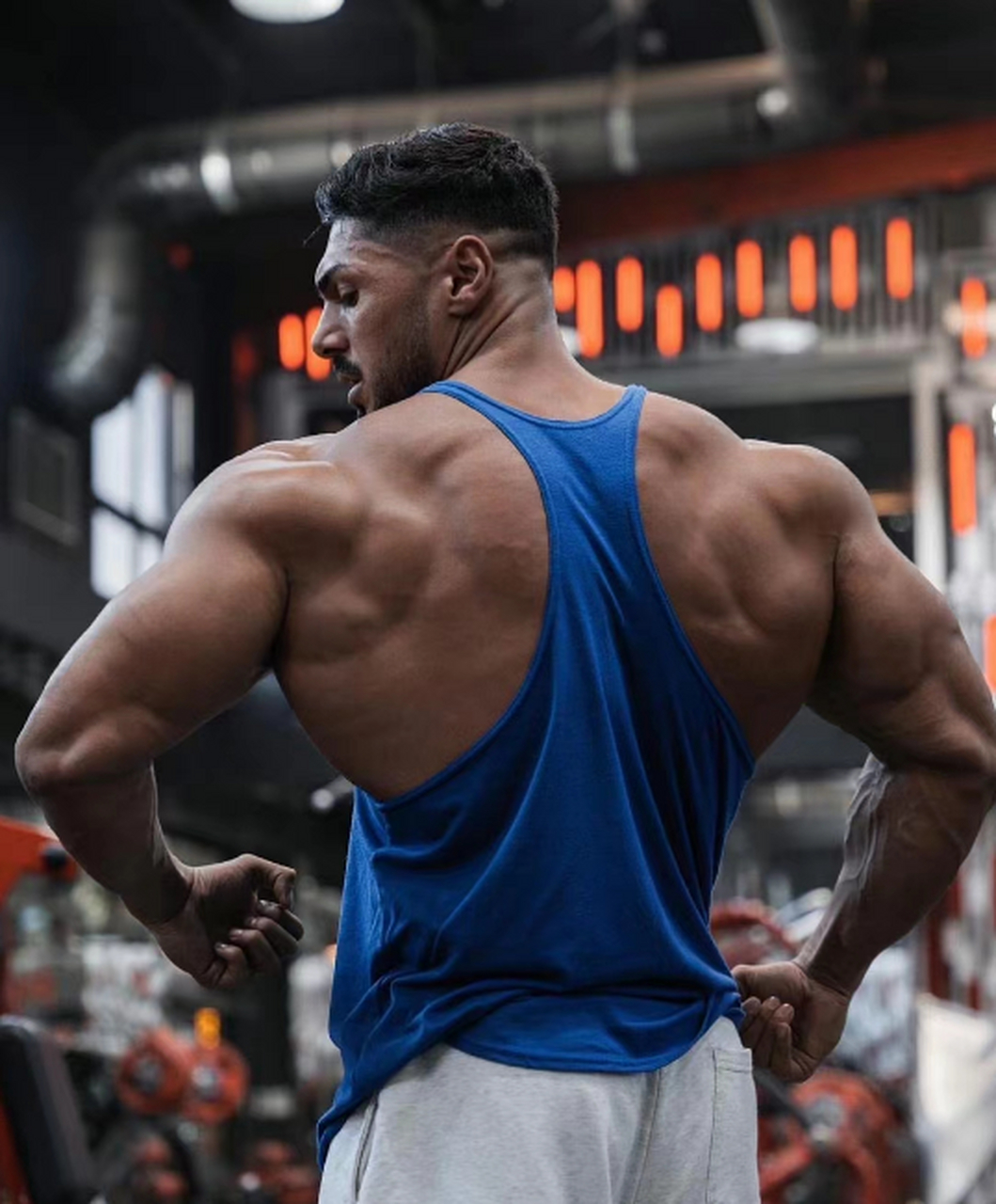 肌肉型男# #腹肌男孩# #健身# #阳光男孩