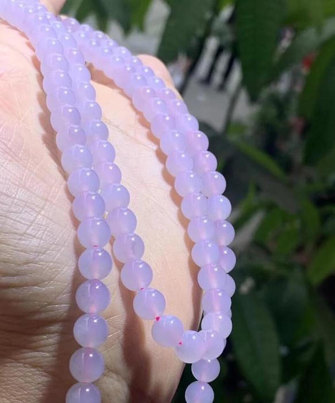 紫色翡翠项链的搭配(紫色翡翠项链的搭配图片)