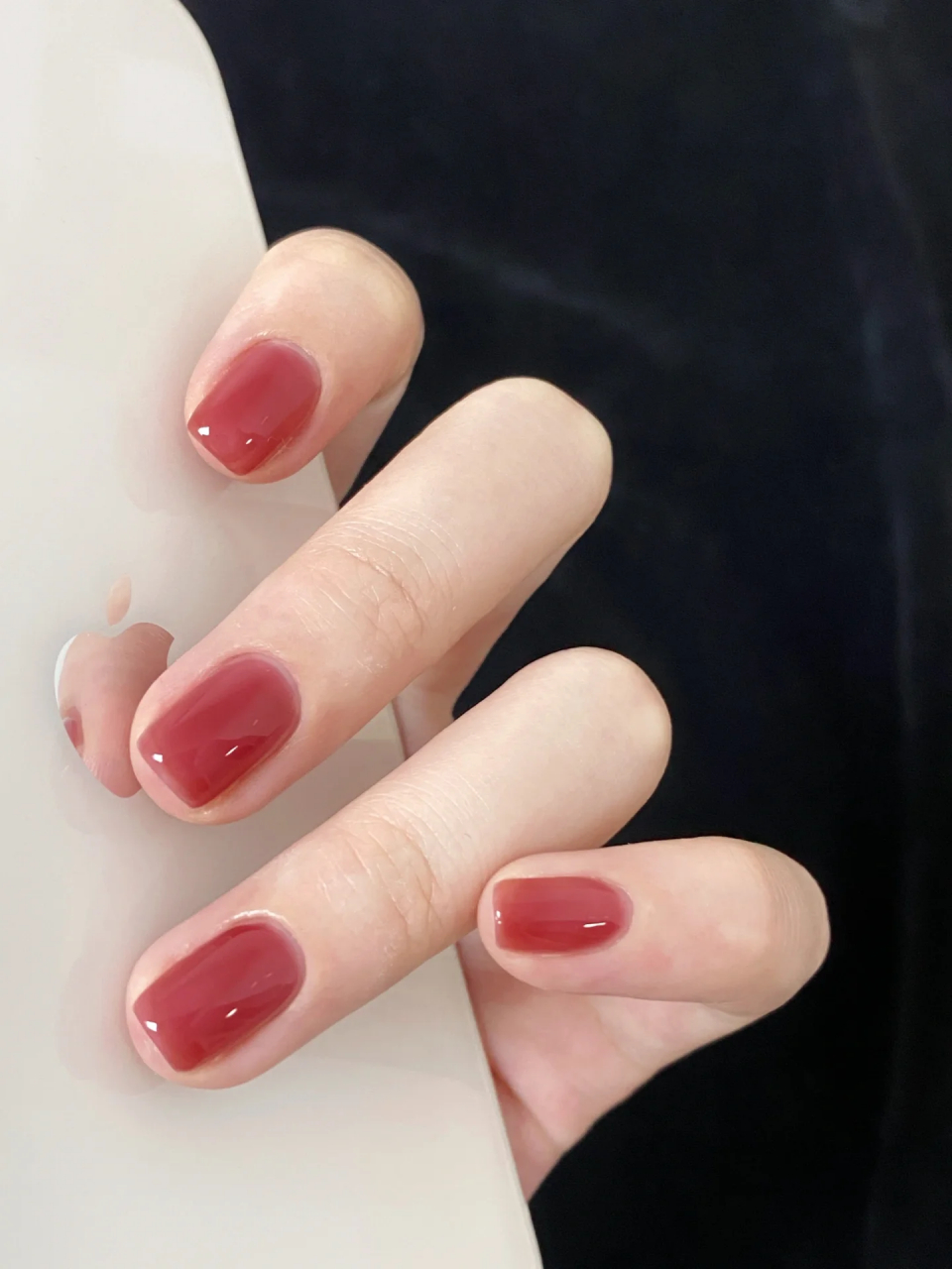 清透乌梅果酱色99  温温柔柔 简简单单的纯色美甲 色号:s198乌梅子