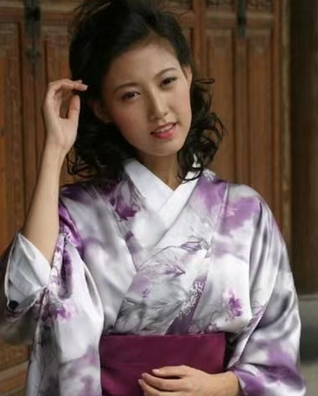 24岁的周建人,被日本嫂子羽太信子灌醉,等他醒来,身边躺着一个15岁的