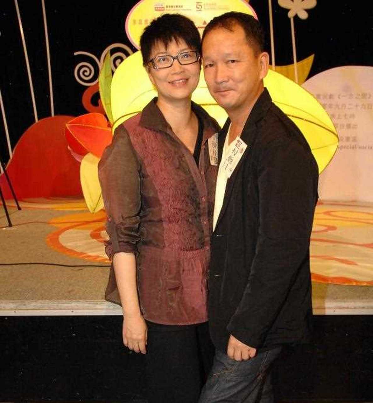 大儿廖文哲早前虽被爆出易服癖的负面新闻,但经过廖启智陈敏儿的悉心