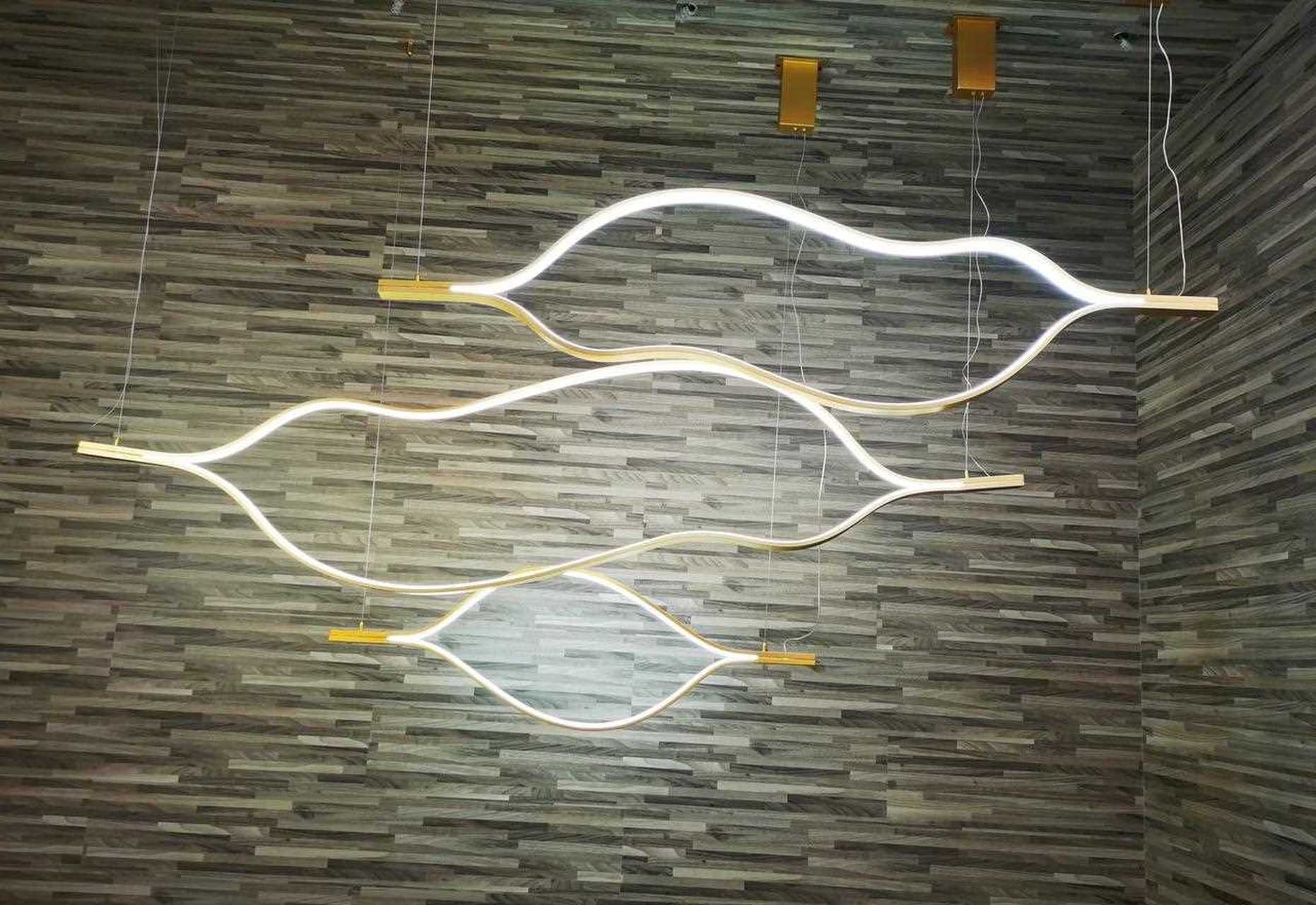 多年来,金达莱致力于探索产品独特性,用新视觉诠释每一款灯饰,打造与