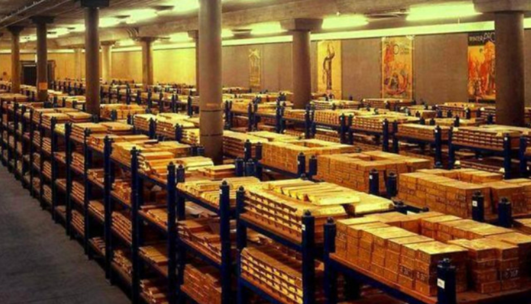 纪委在西安市委书记的家中搜查出400公斤的黄金,另有奢侈品牌包无数