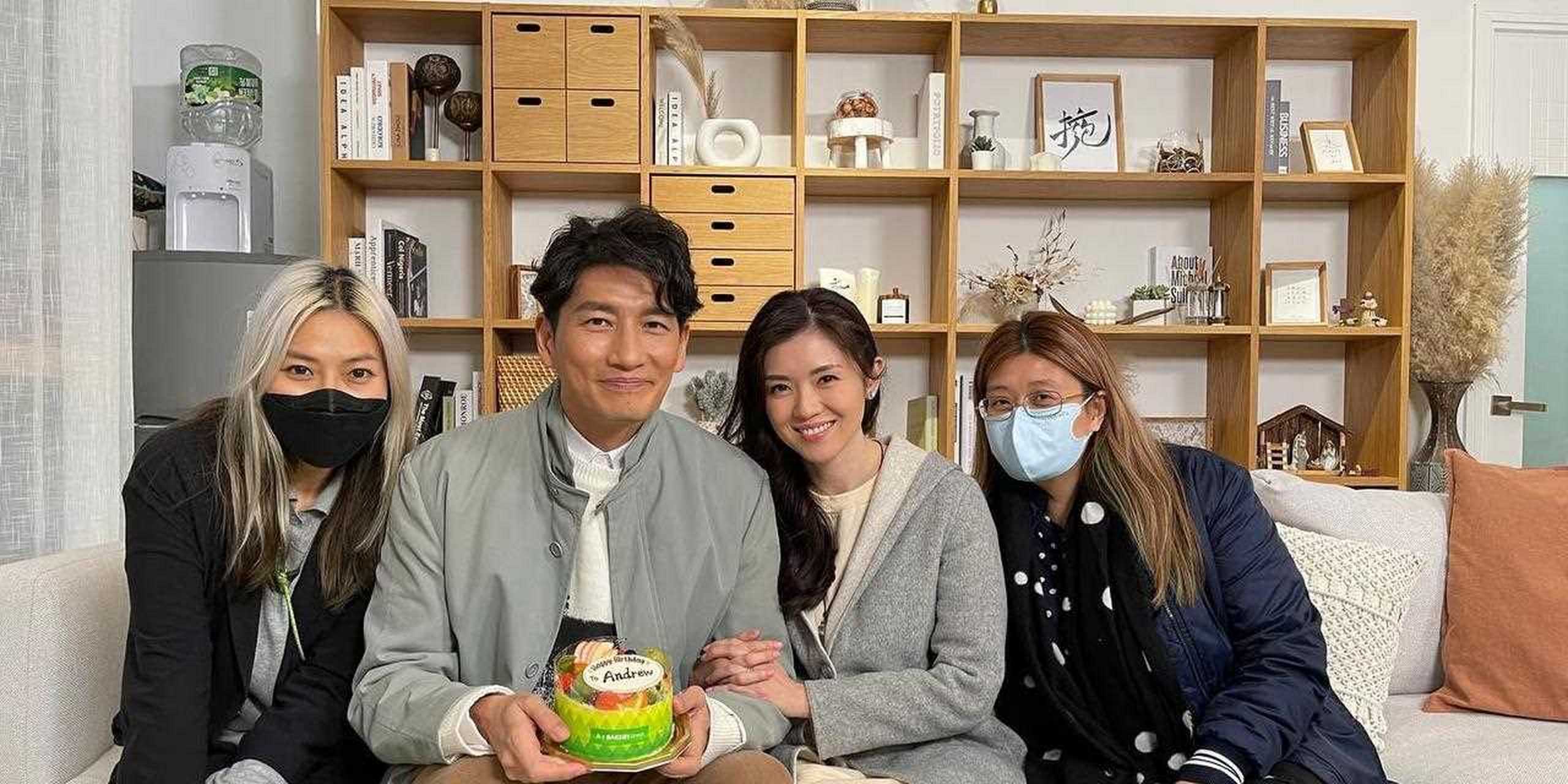 香港著名演员袁文杰和老婆张洁莲合照,这对夫妻一直都这么恩爱