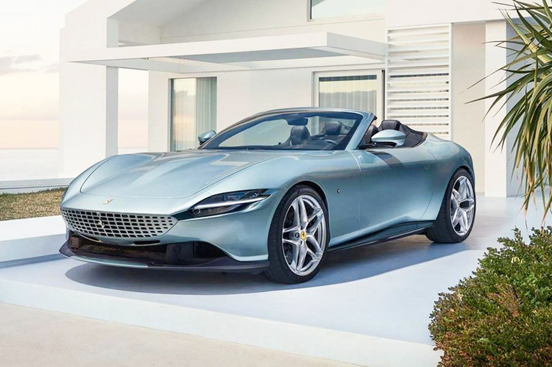 近日,法拉利roma spider在国内市场正式上市,新车售价276.