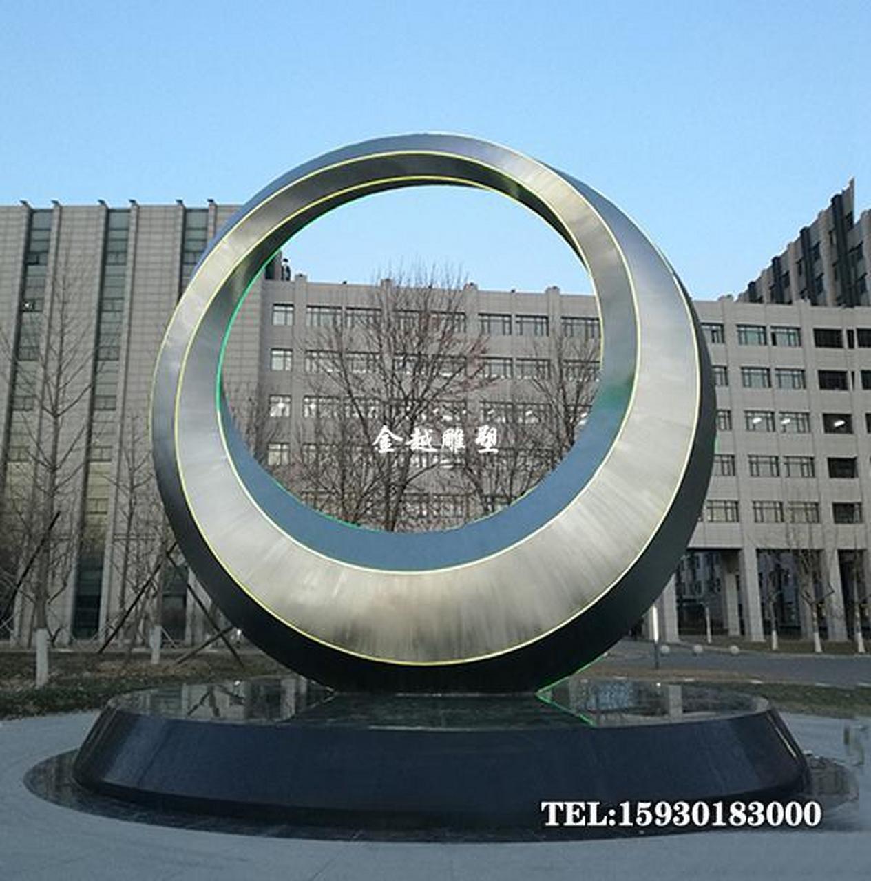 不锈钢莫比乌斯环雕塑 圆环雕塑摆件 莫比乌斯环雕塑是水景广场中最具