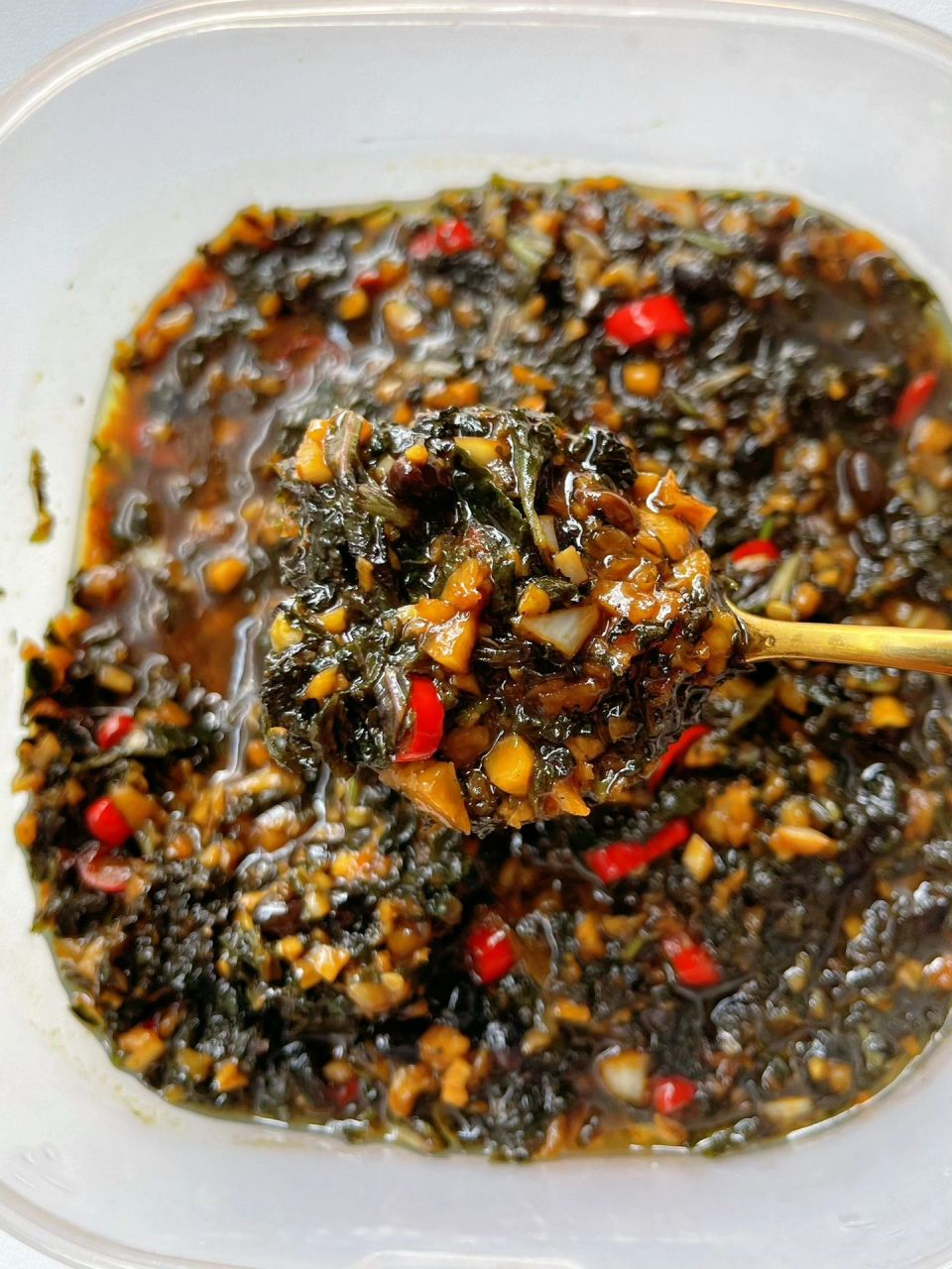 绝了绝了,这紫苏酱原地香s了  看到很多小伙伴都很喜欢紫苏菜谱,今天