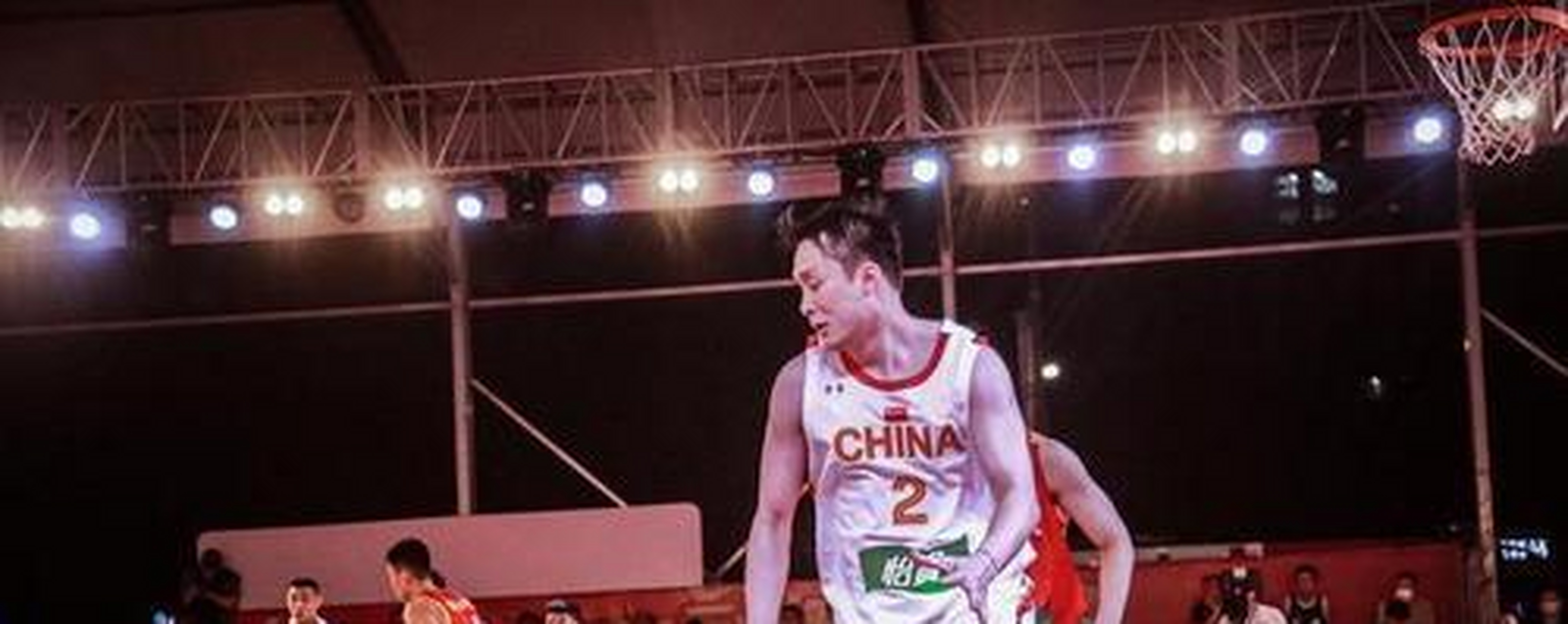 在丁彦雨航公开露面之后,山东主帅巩晓彬也在采访中被记者问到了丁彦
