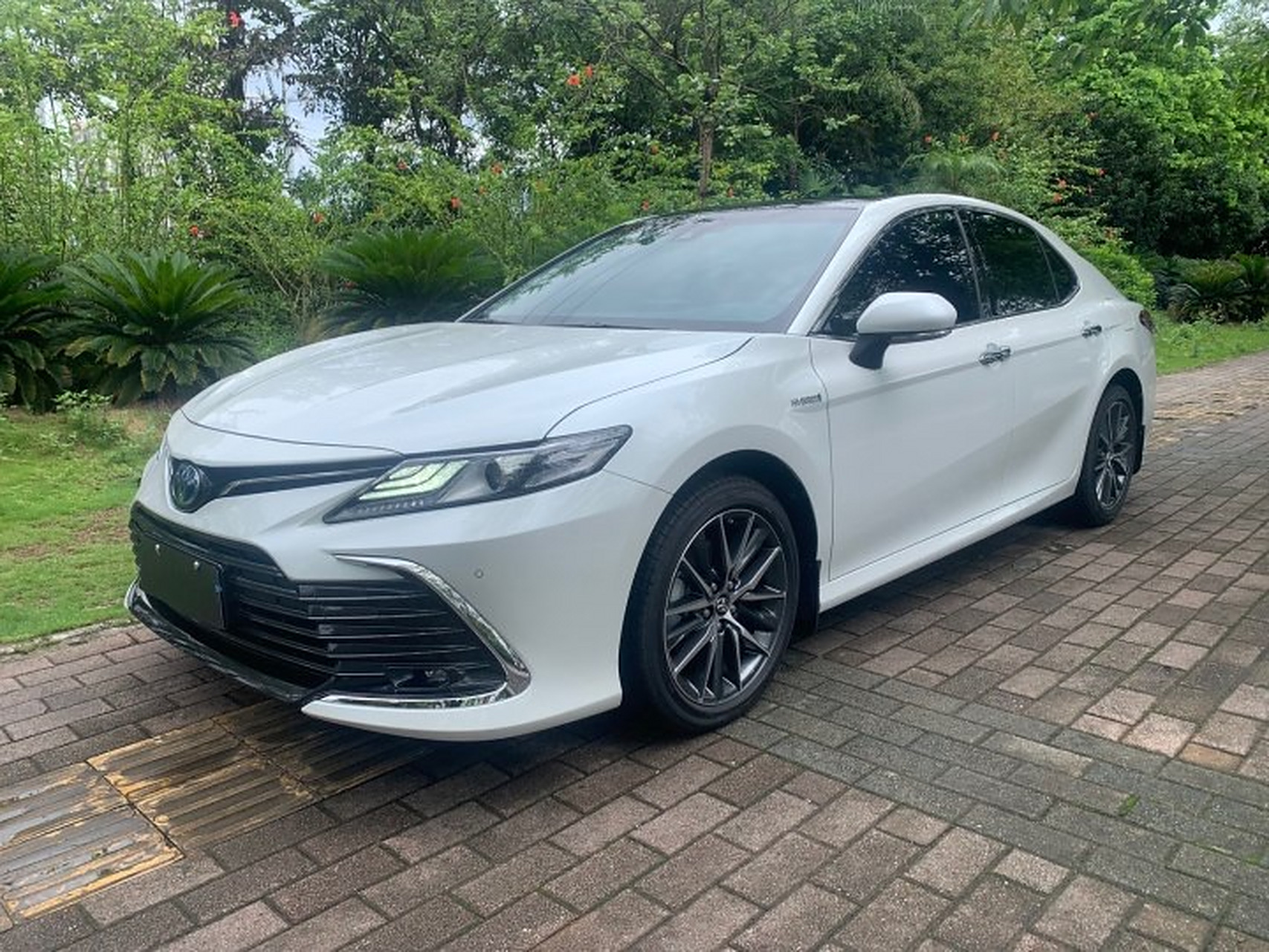 78万买了辆丰田凯美瑞 ,配置是2023款 双擎 2.