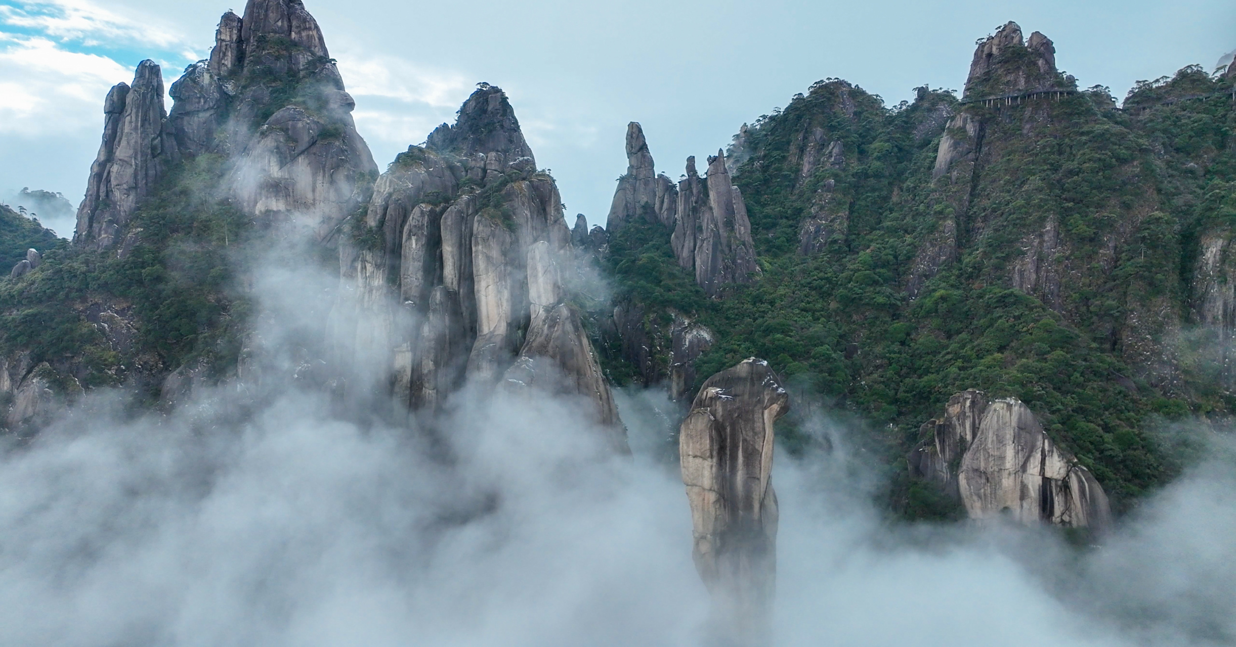 三清山雪后云海就惊艳亮相!有没有叫醒你的眼睛?三清山冬日多巴胺