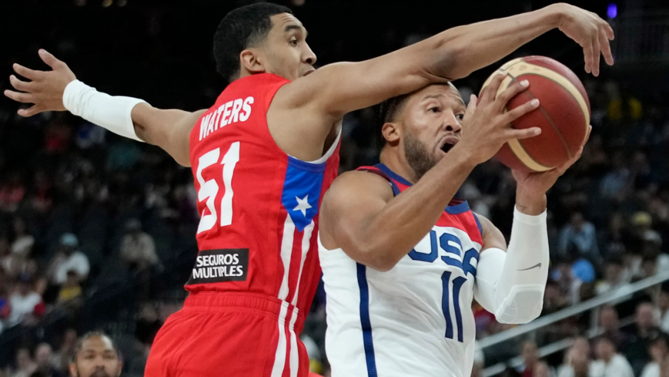 狄龙加拿大国家队三场比赛,两场德国一场西班牙,合计是17投7中,拿下19