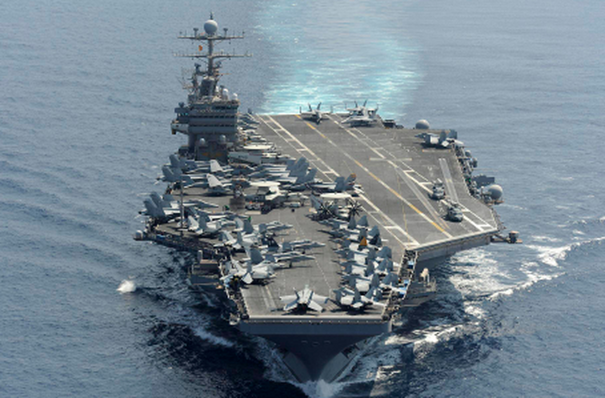 任何一艘美航母上,都要带足大量女兵?她们在航母上有什么作用?