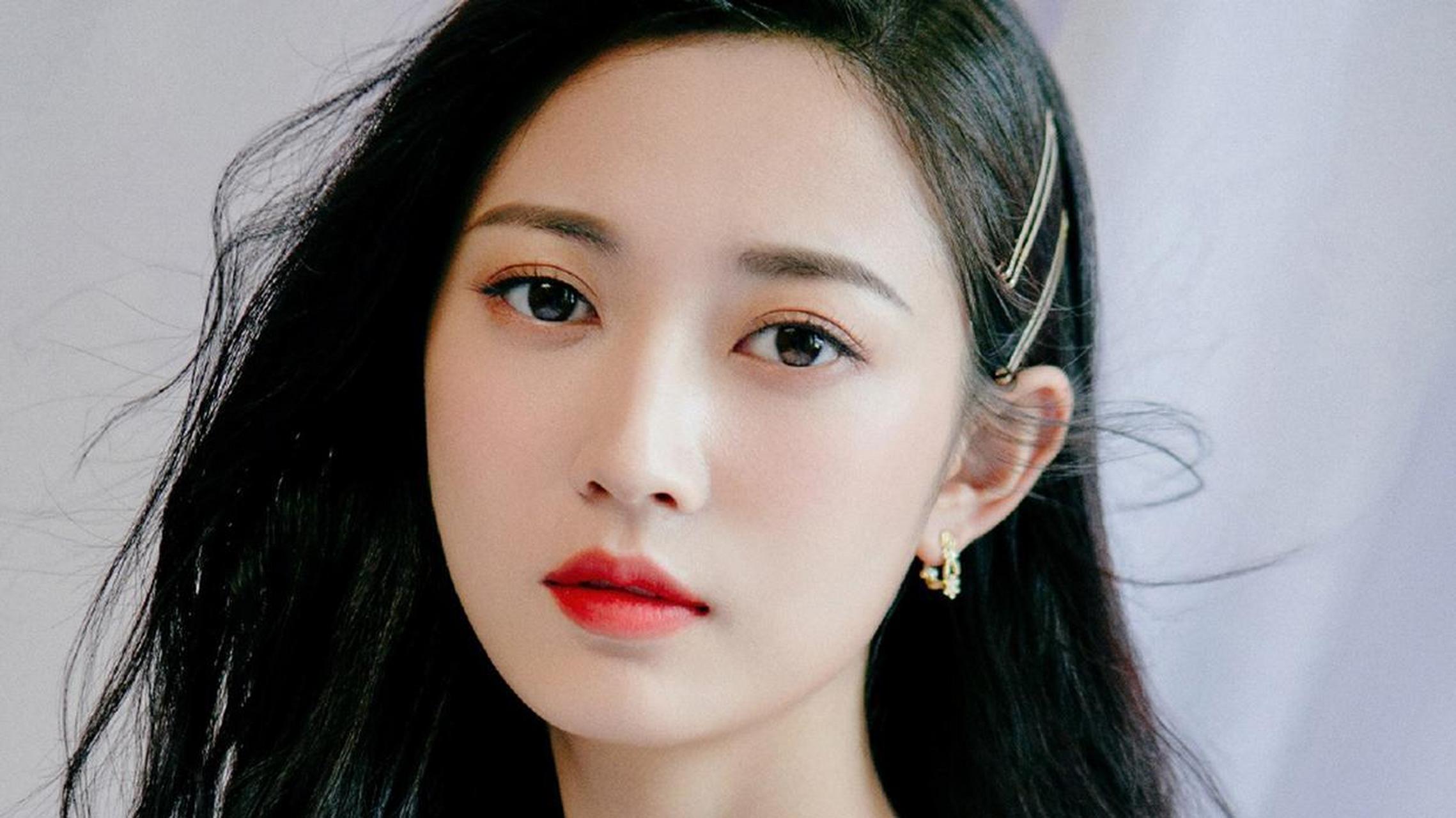 陈钰琪性感白裙写真